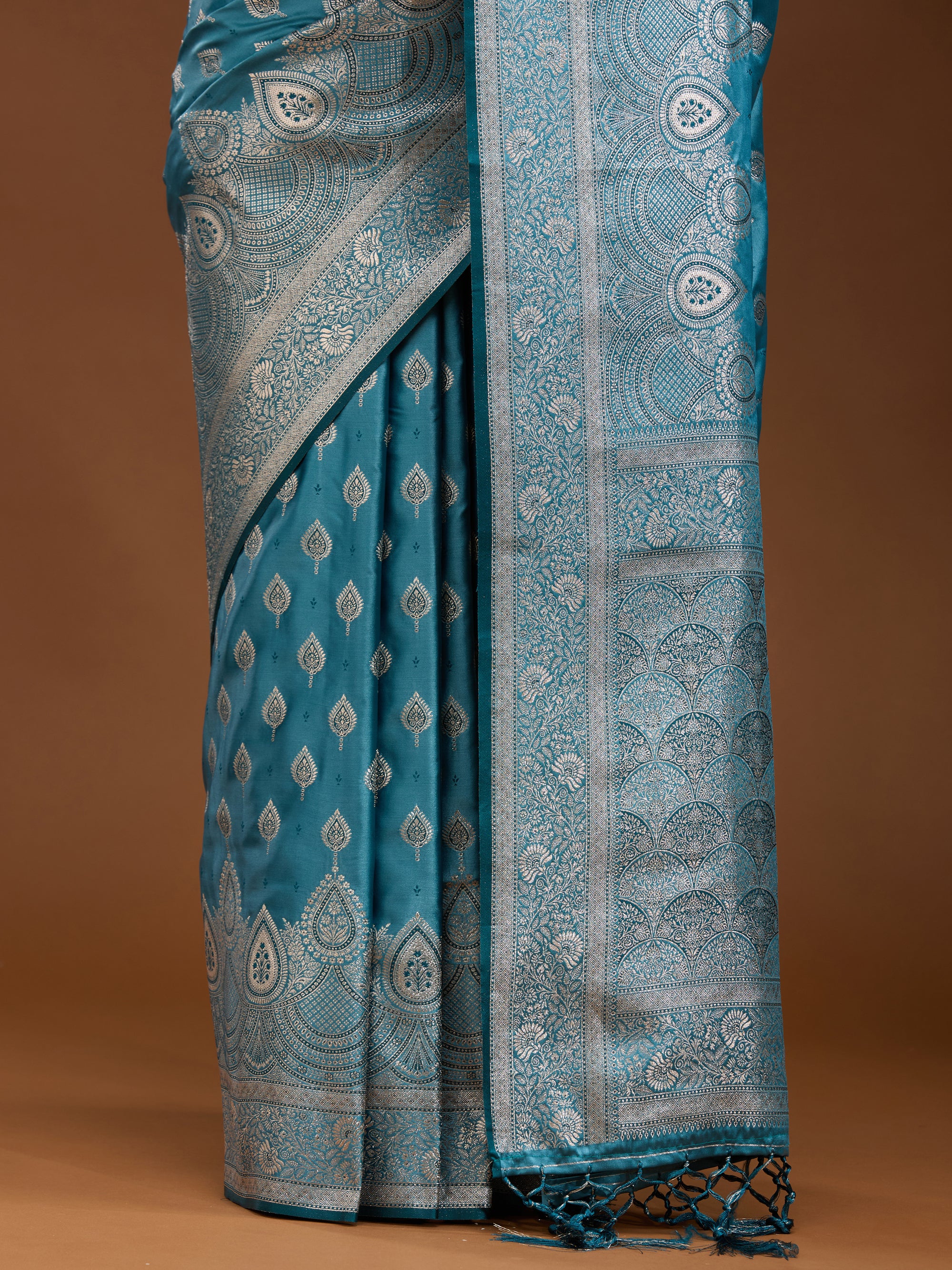 Ishani - Firozi