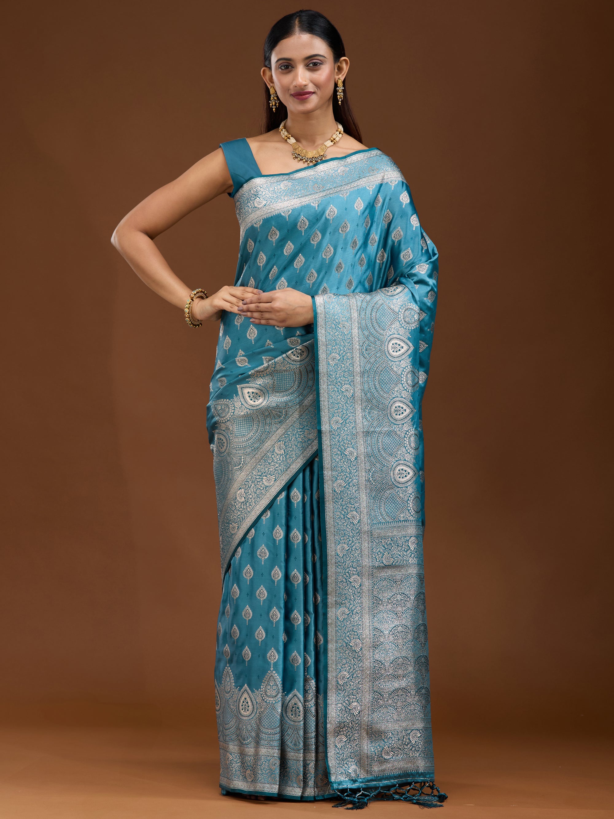 Ishani - Firozi