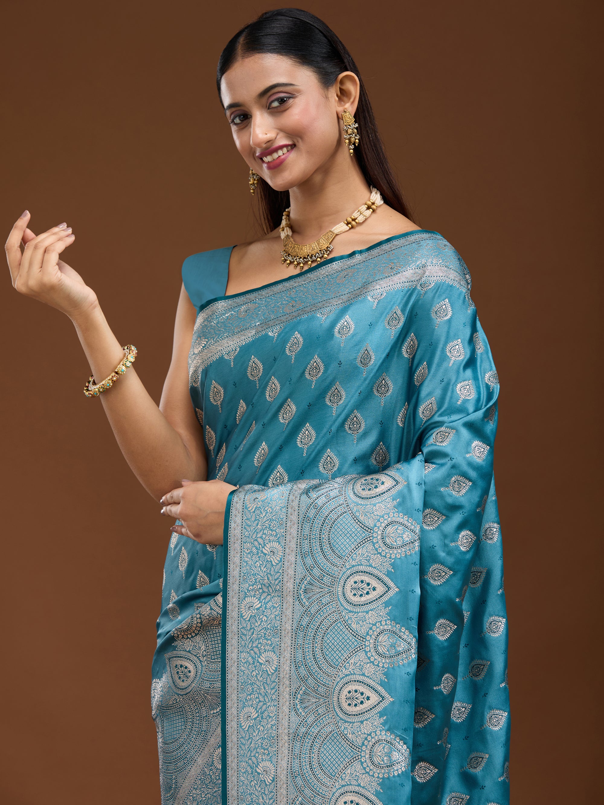 Ishani - Firozi