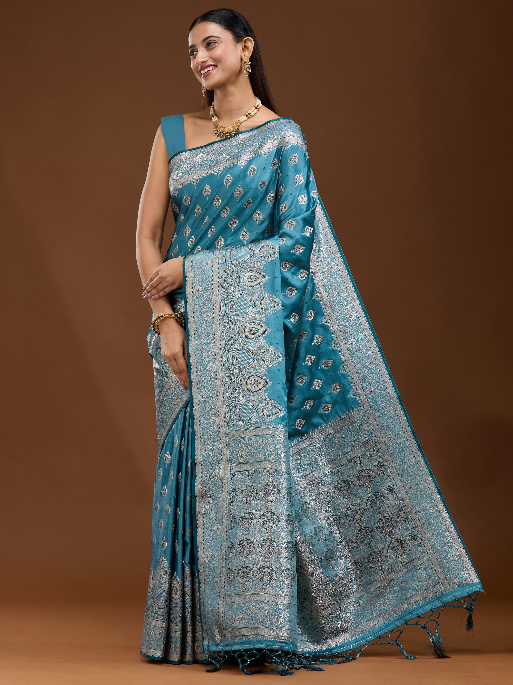 Ishani - Firozi