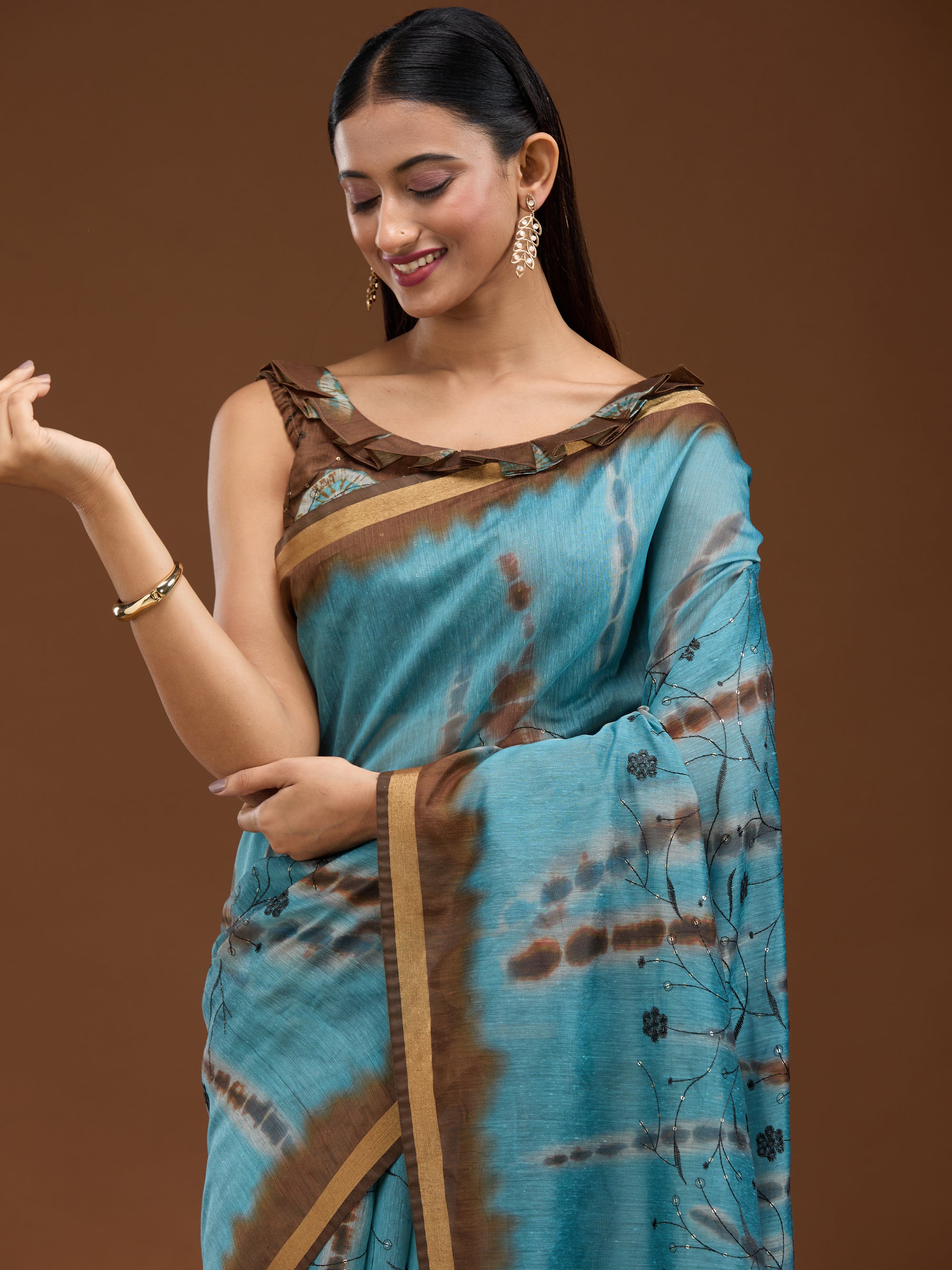 Pleasant Hues - Blue Brown