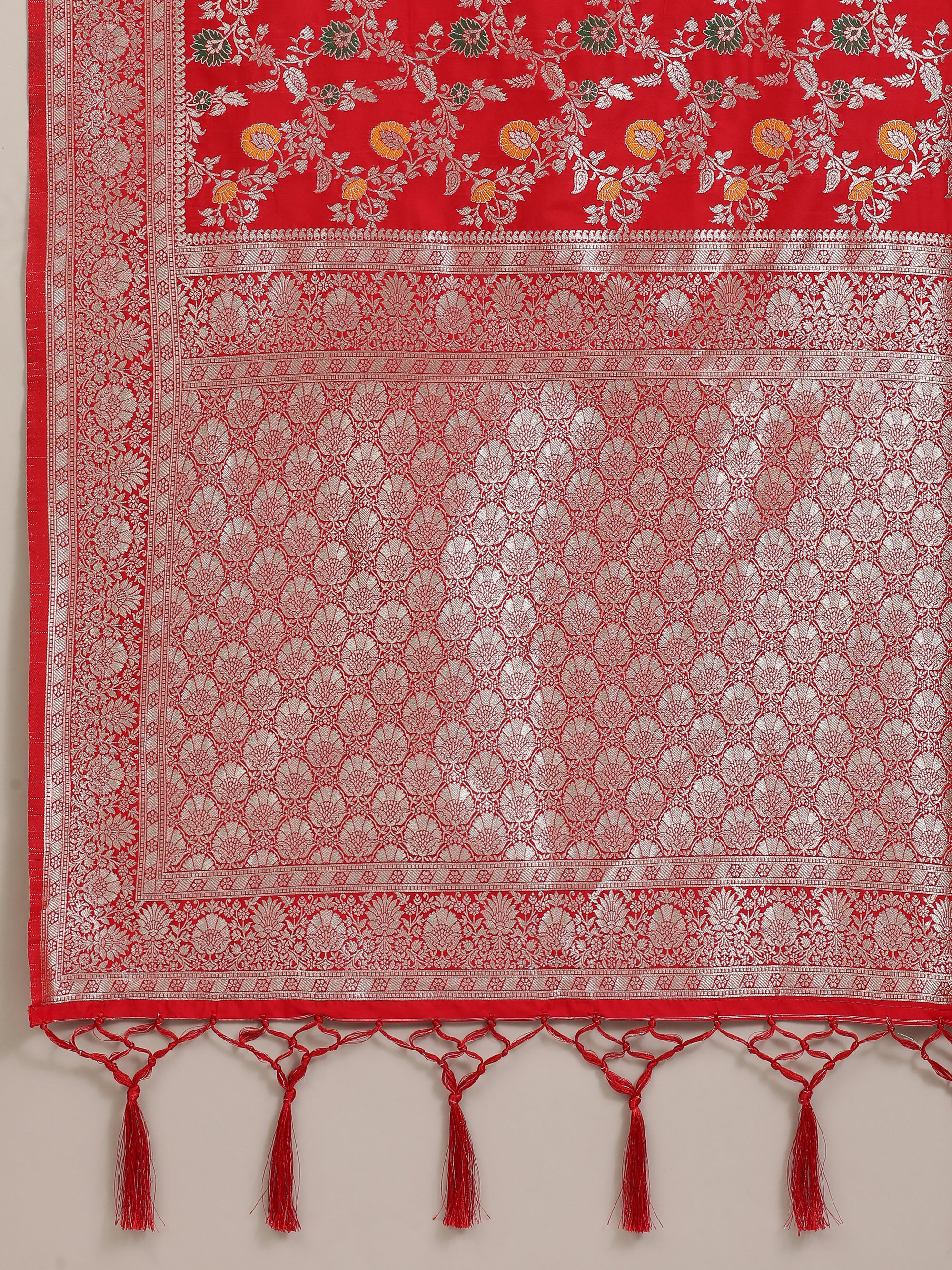 Vyara - Red