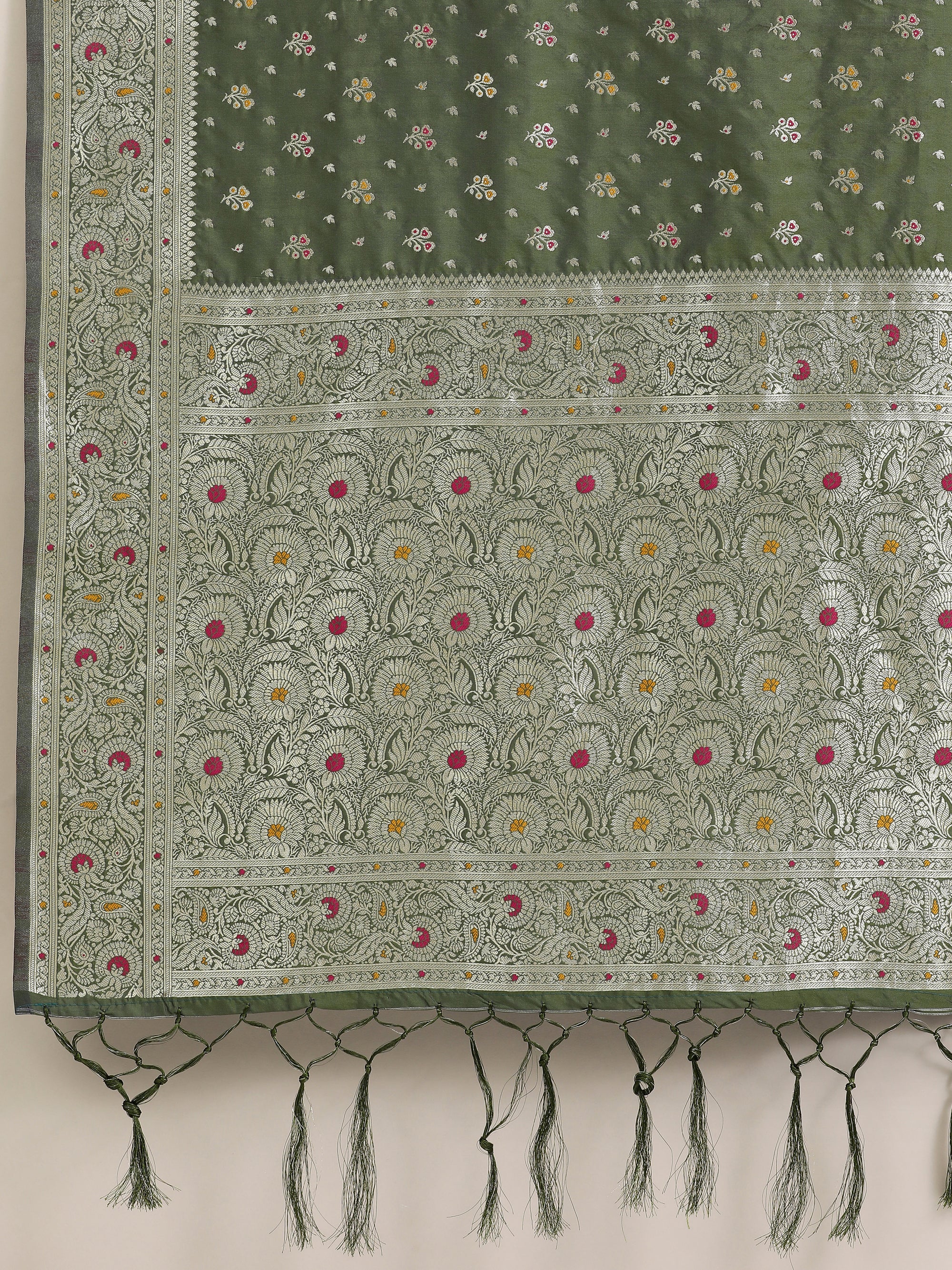 Saree Palla