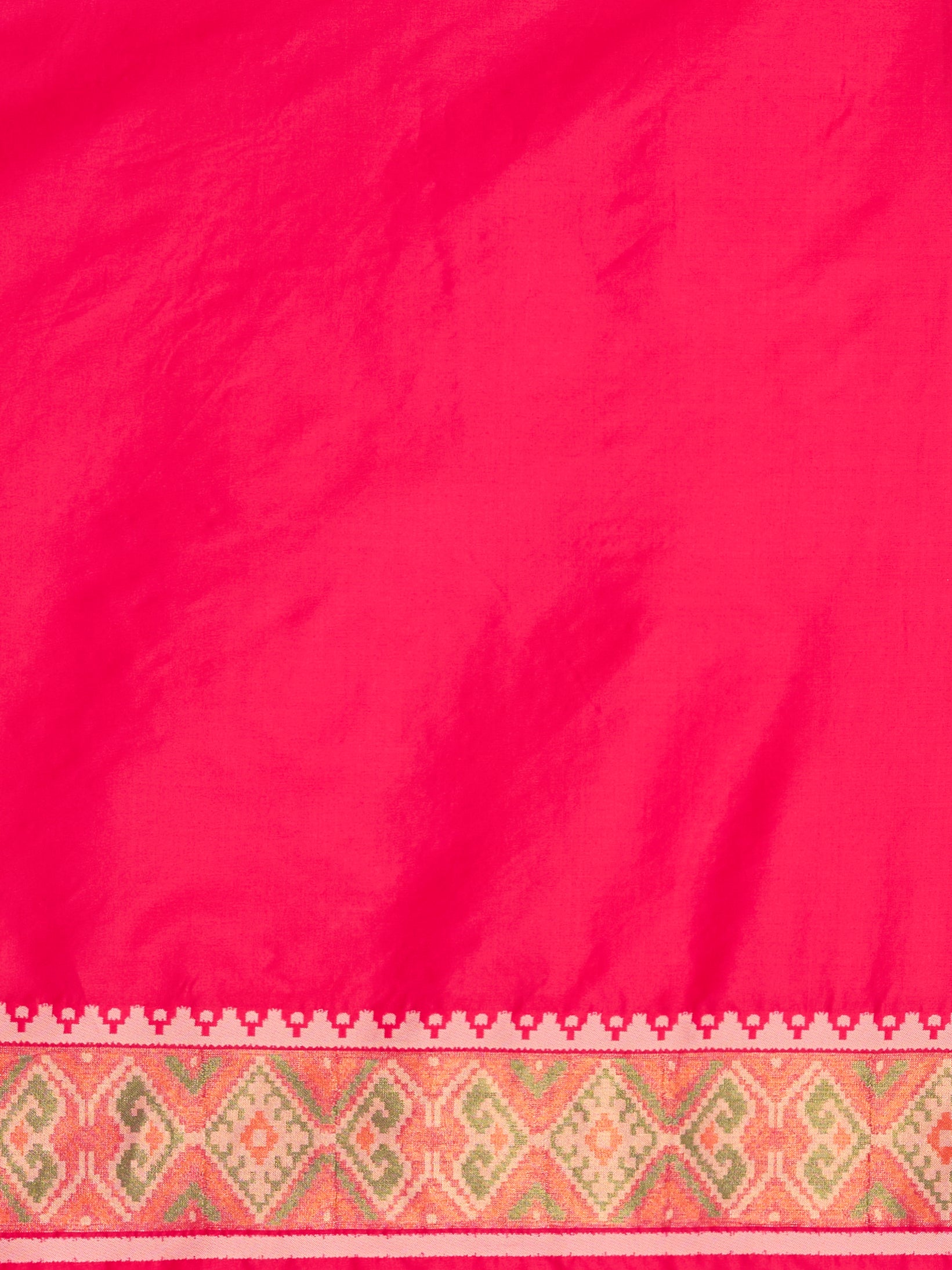 Palace of Illusions - Rani Pink
