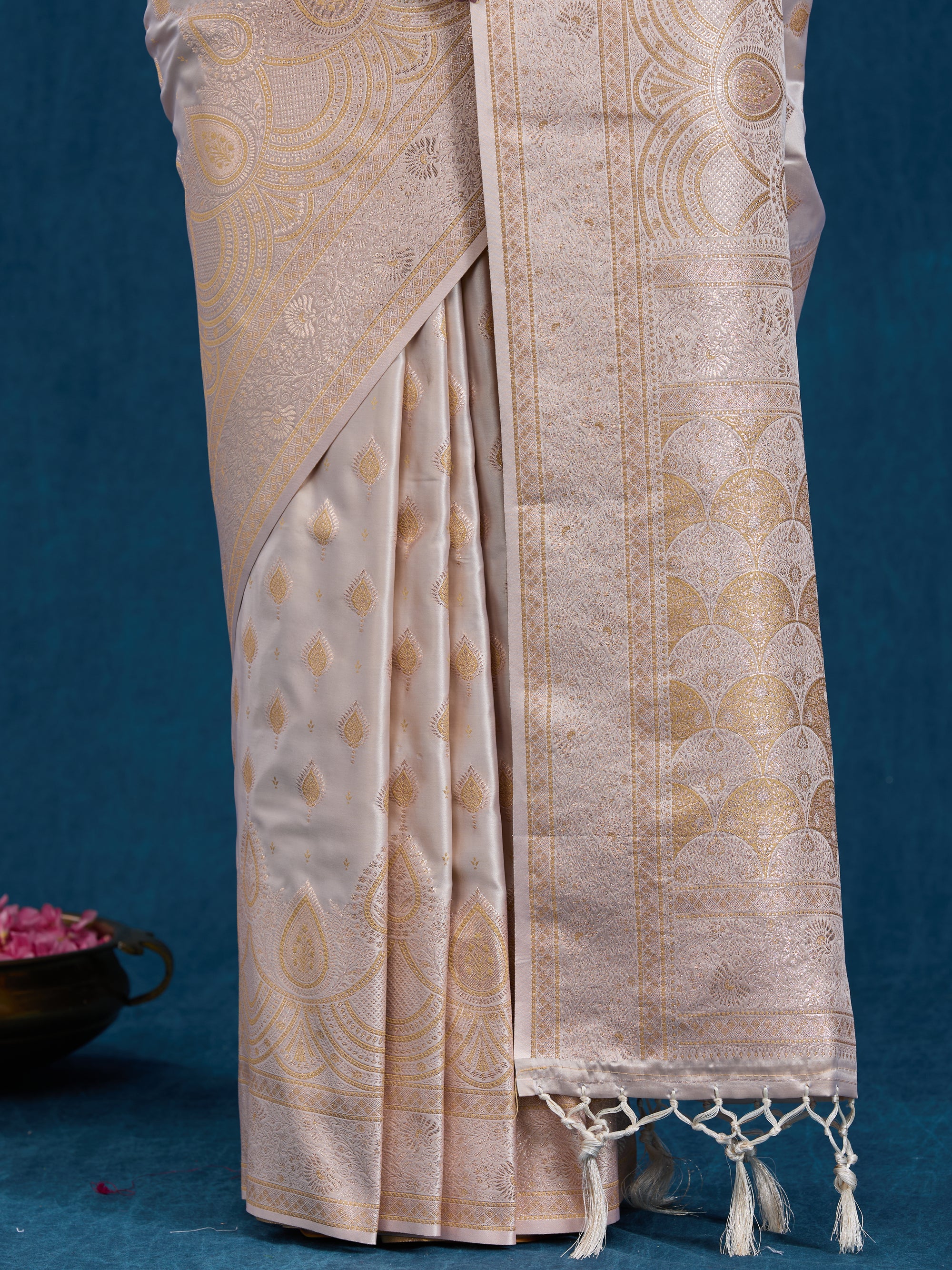 Kashish - Off-White