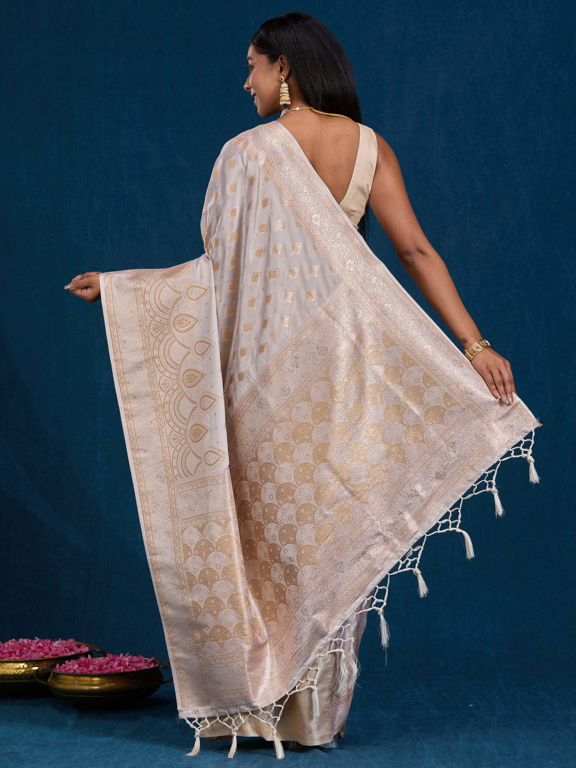 Kashish - Off-White