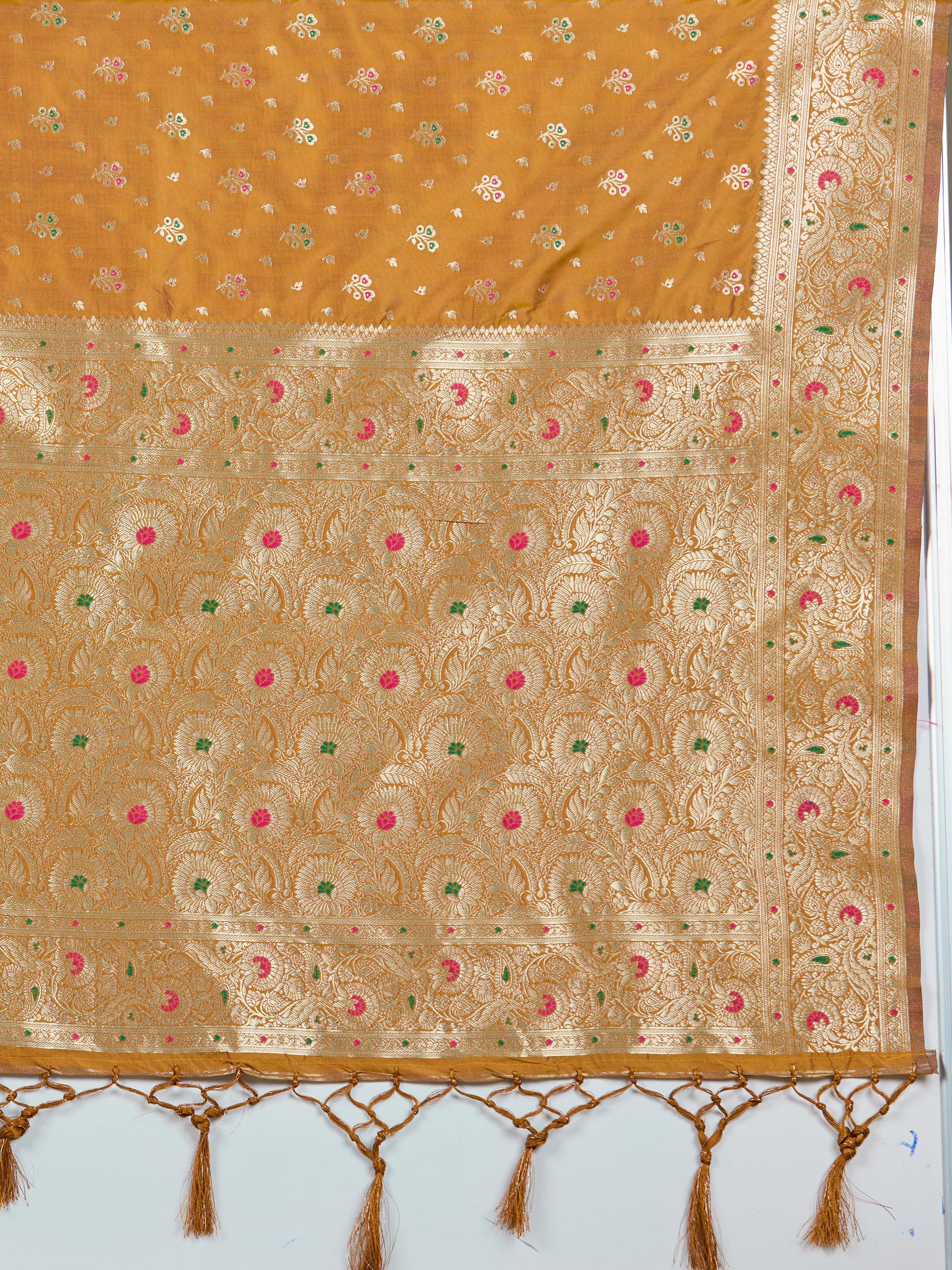 Pallavah - Ochre Yellow