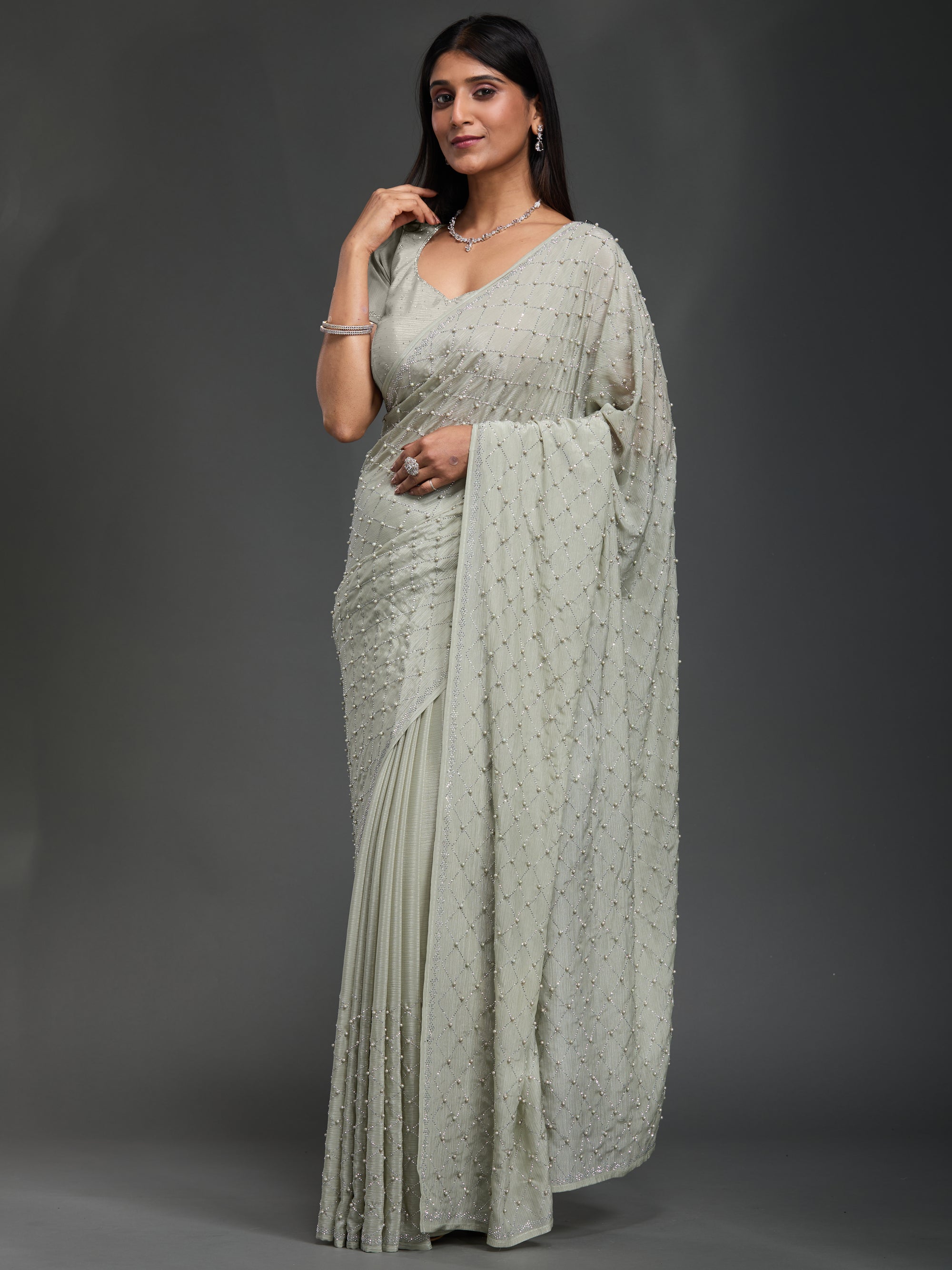 Dazzling Presence - Pista Green