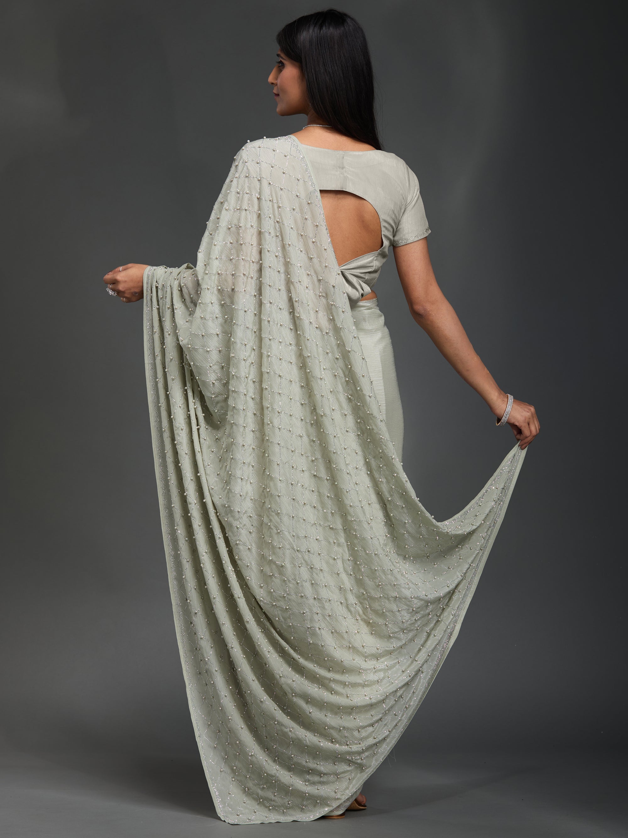 Dazzling Presence - Pista Green