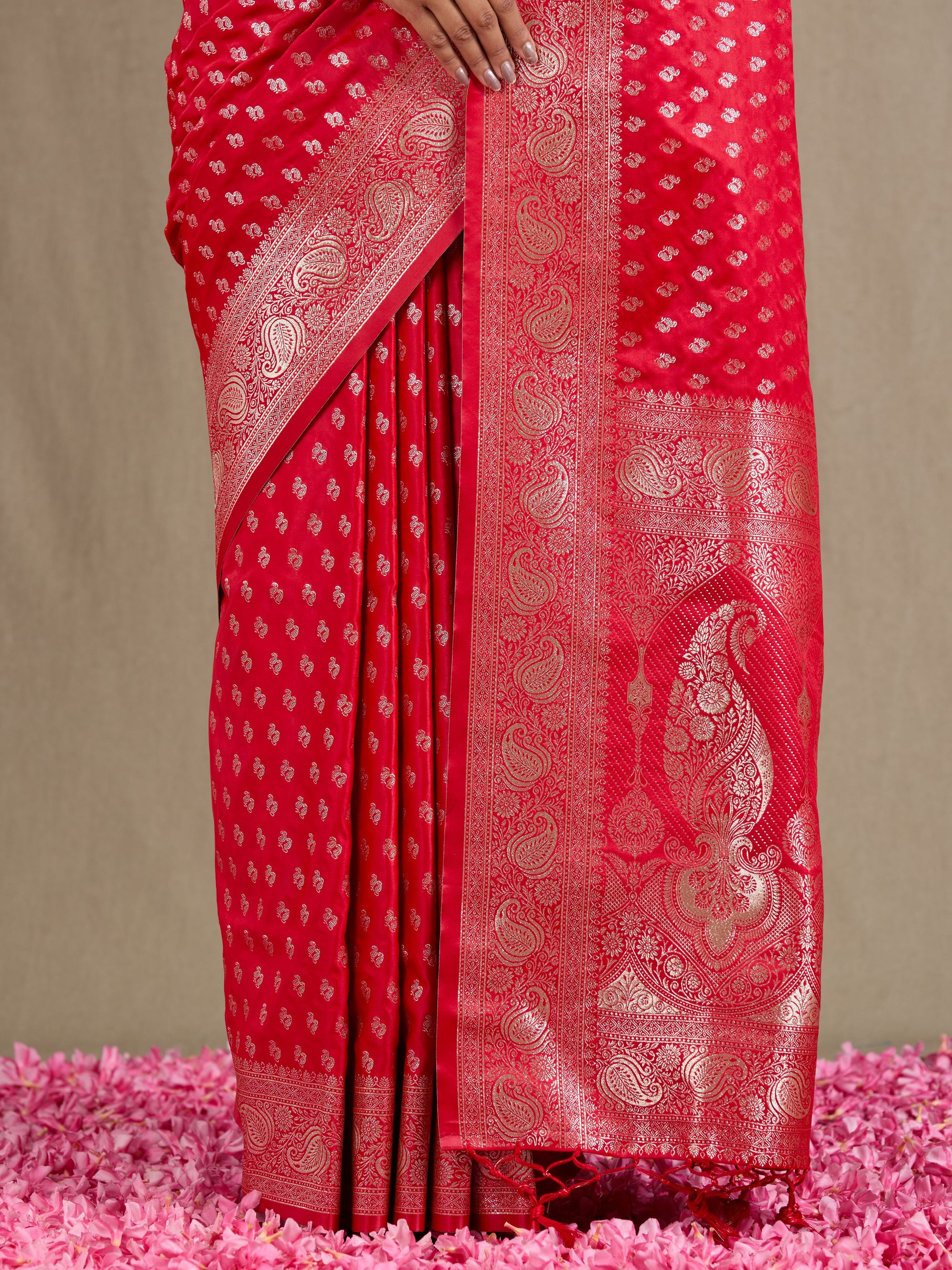 Swara - Red
