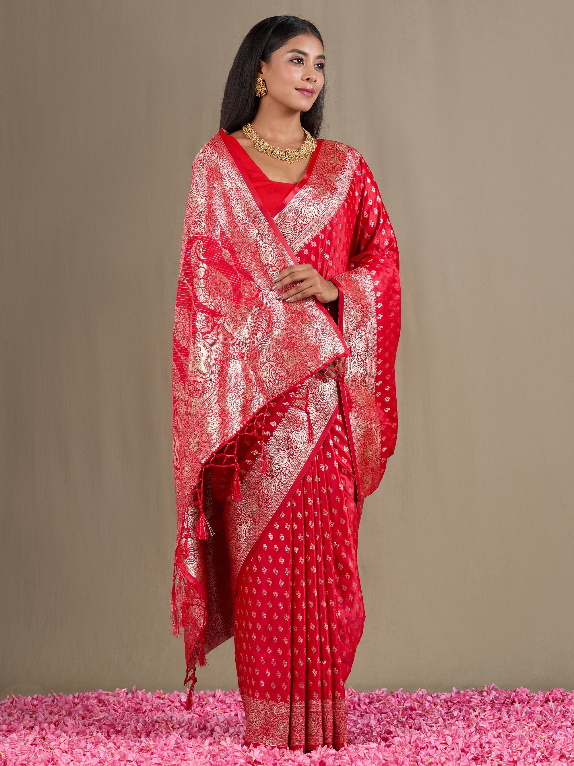 Swara - Red