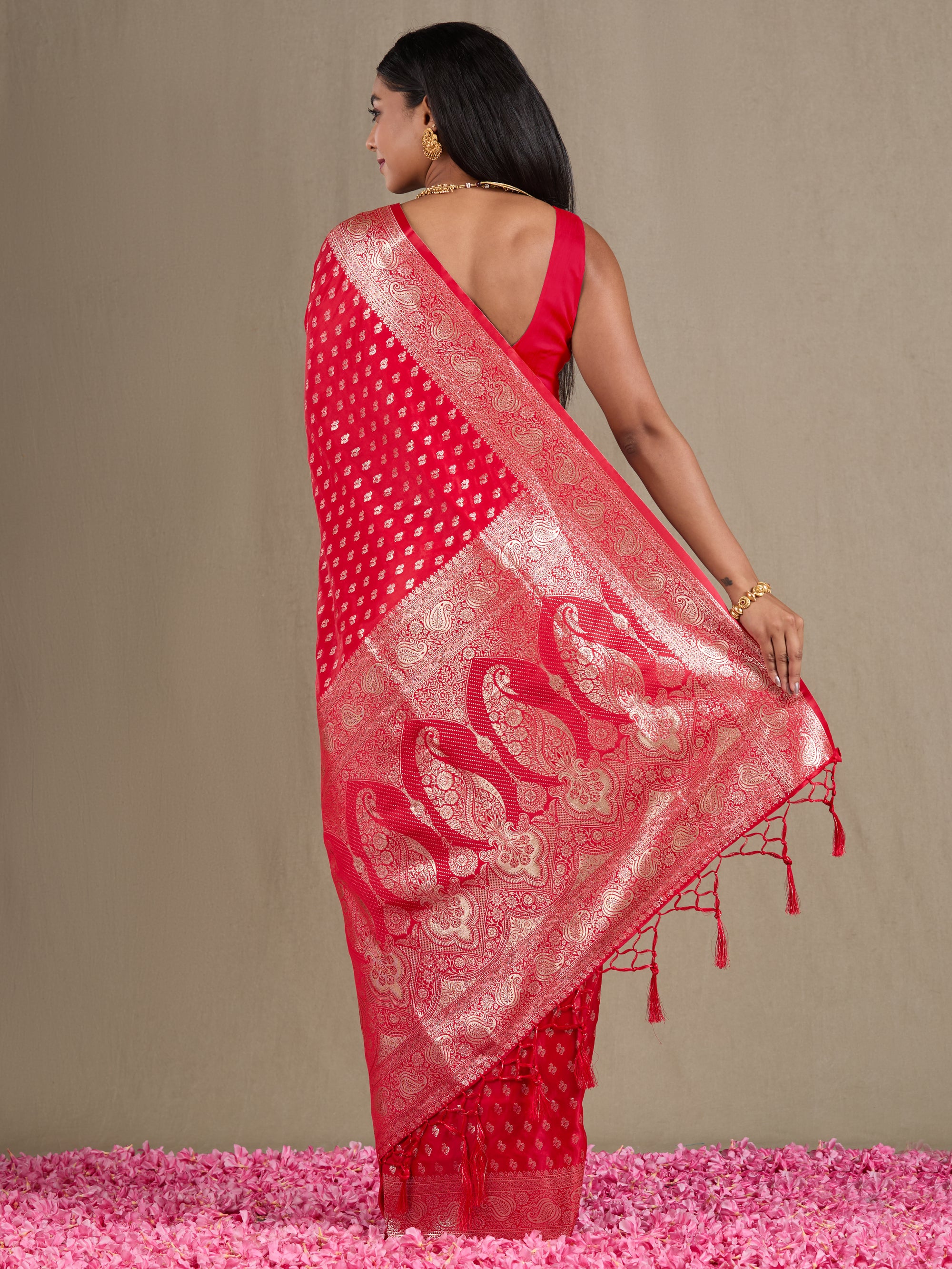 Swara - Red