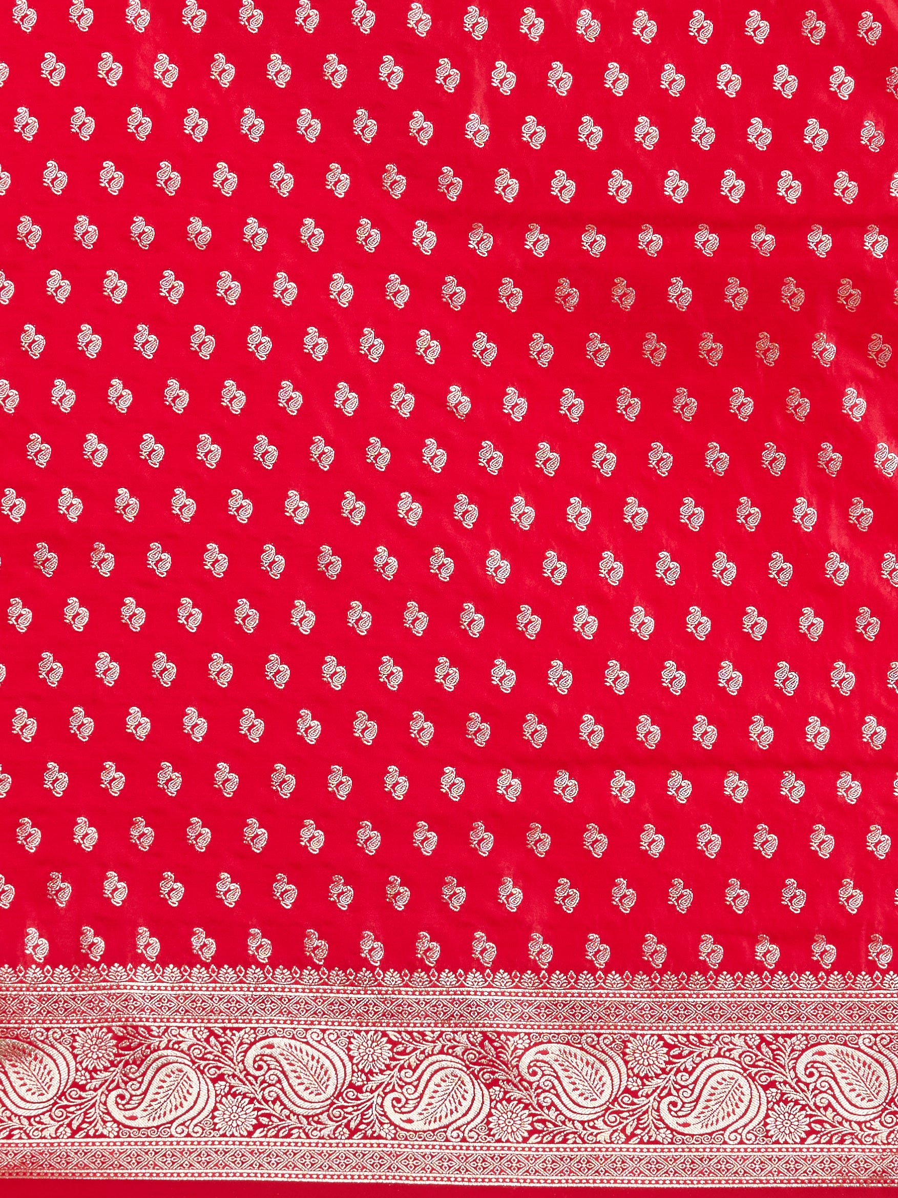 Swara - Red