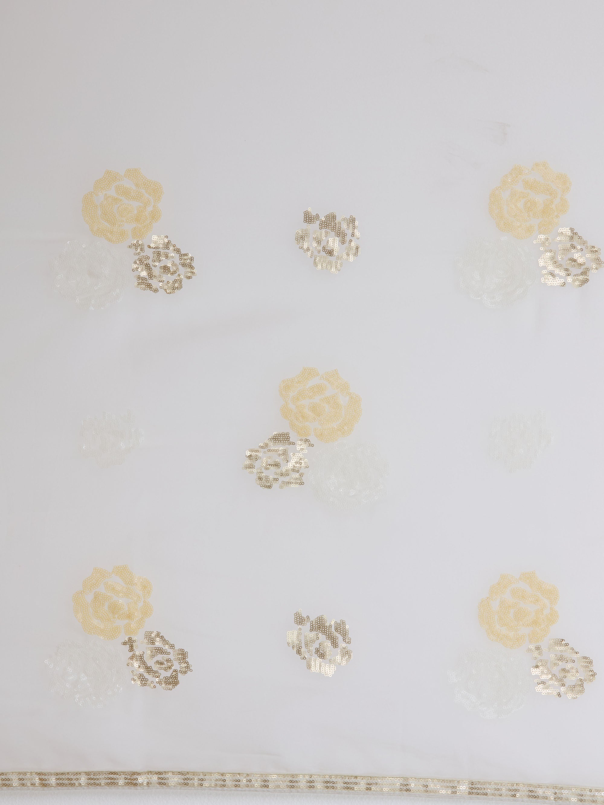 Bunch Of Roses - Off-White