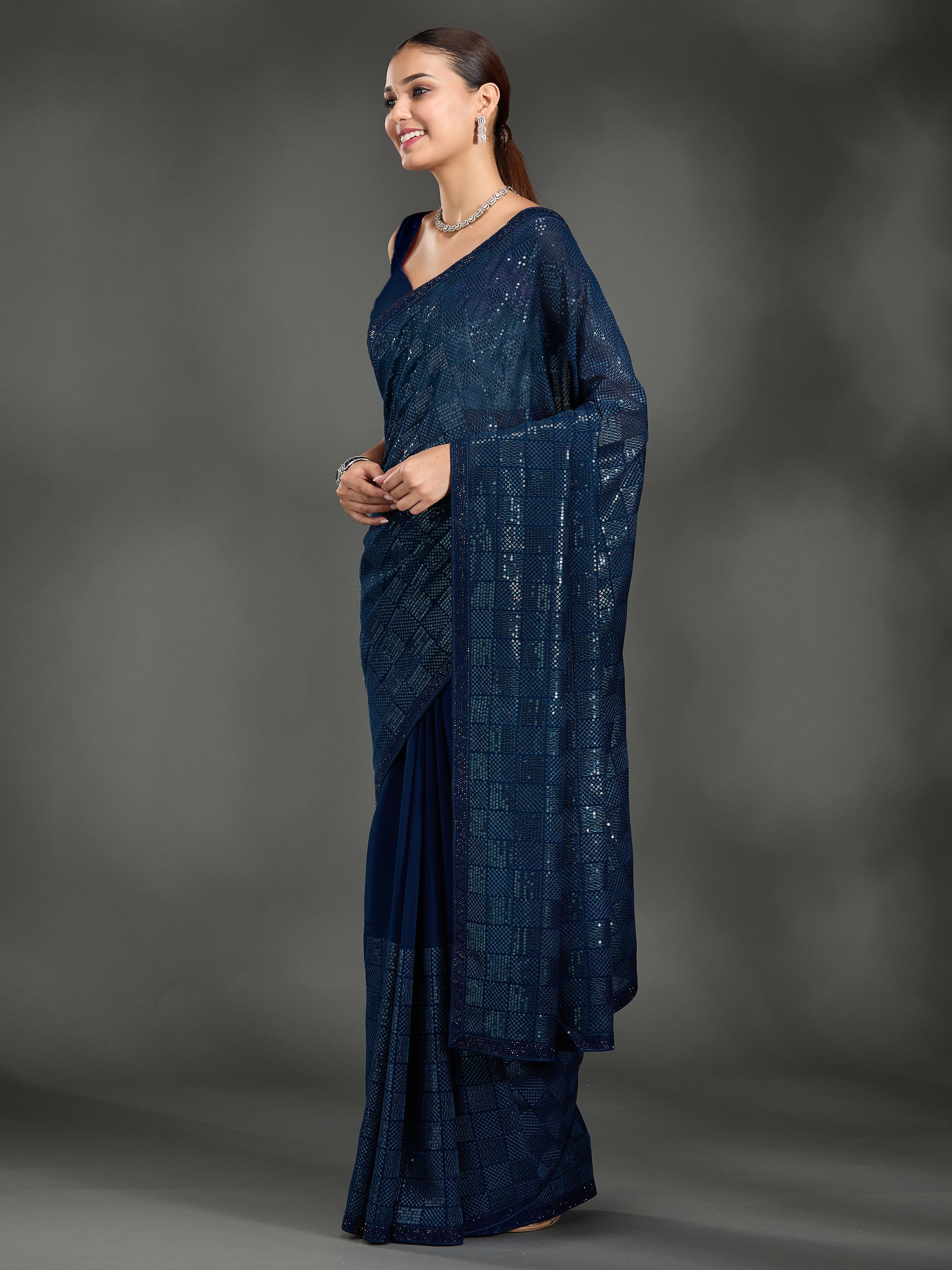 Queen's Gambit - Navy Blue