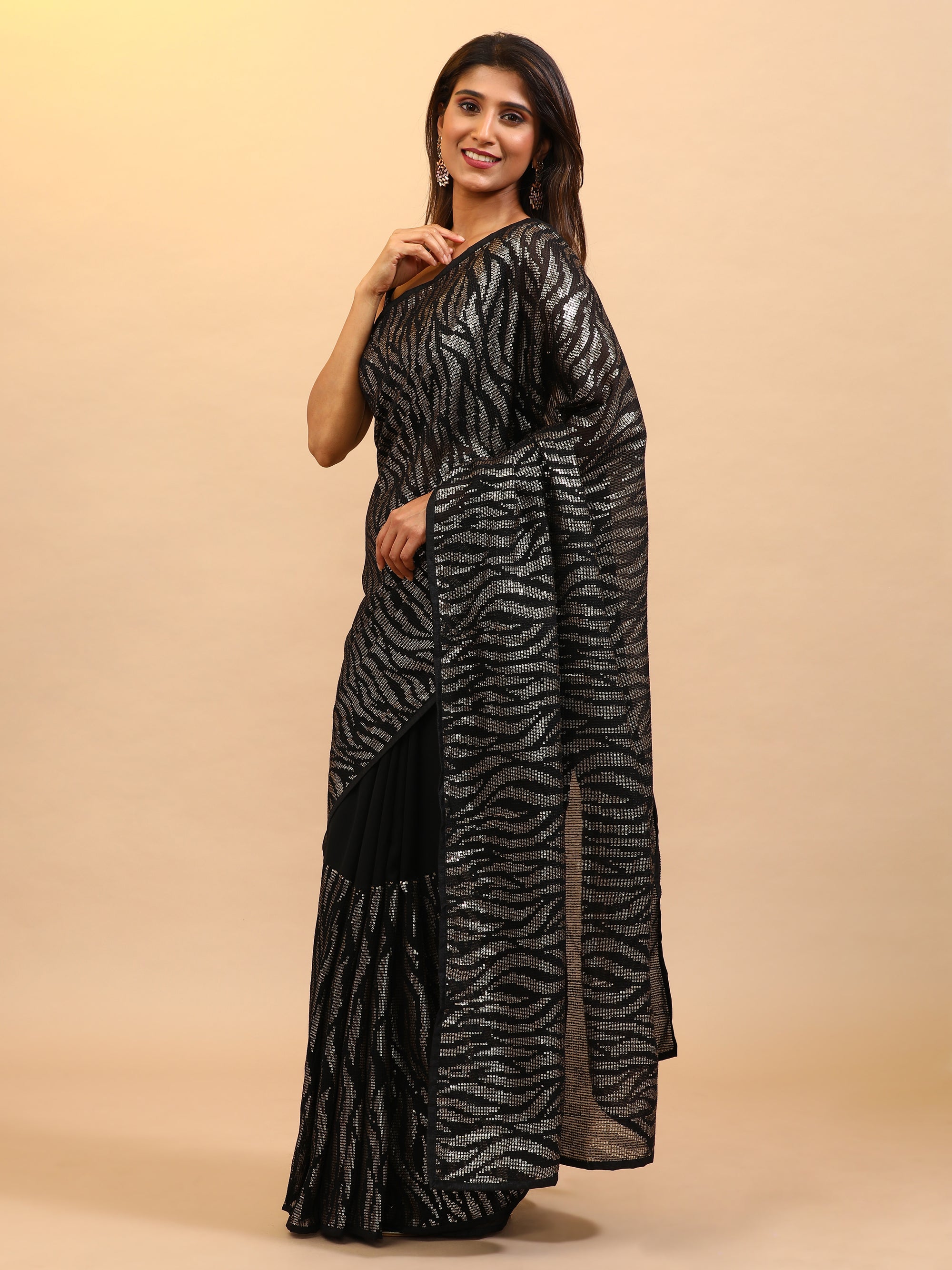 Cascading Waves - Black