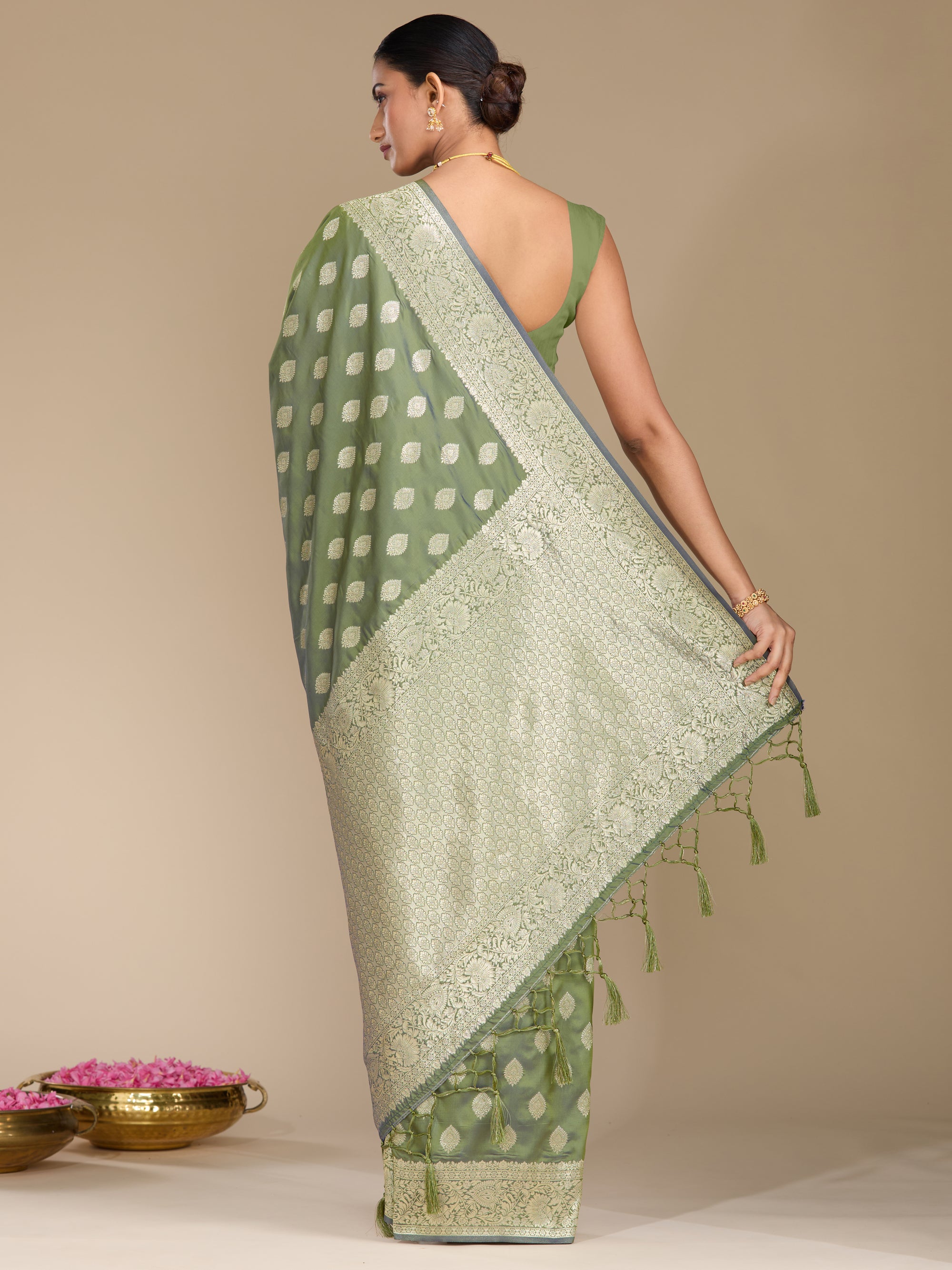 Ishani - Mehendi Green