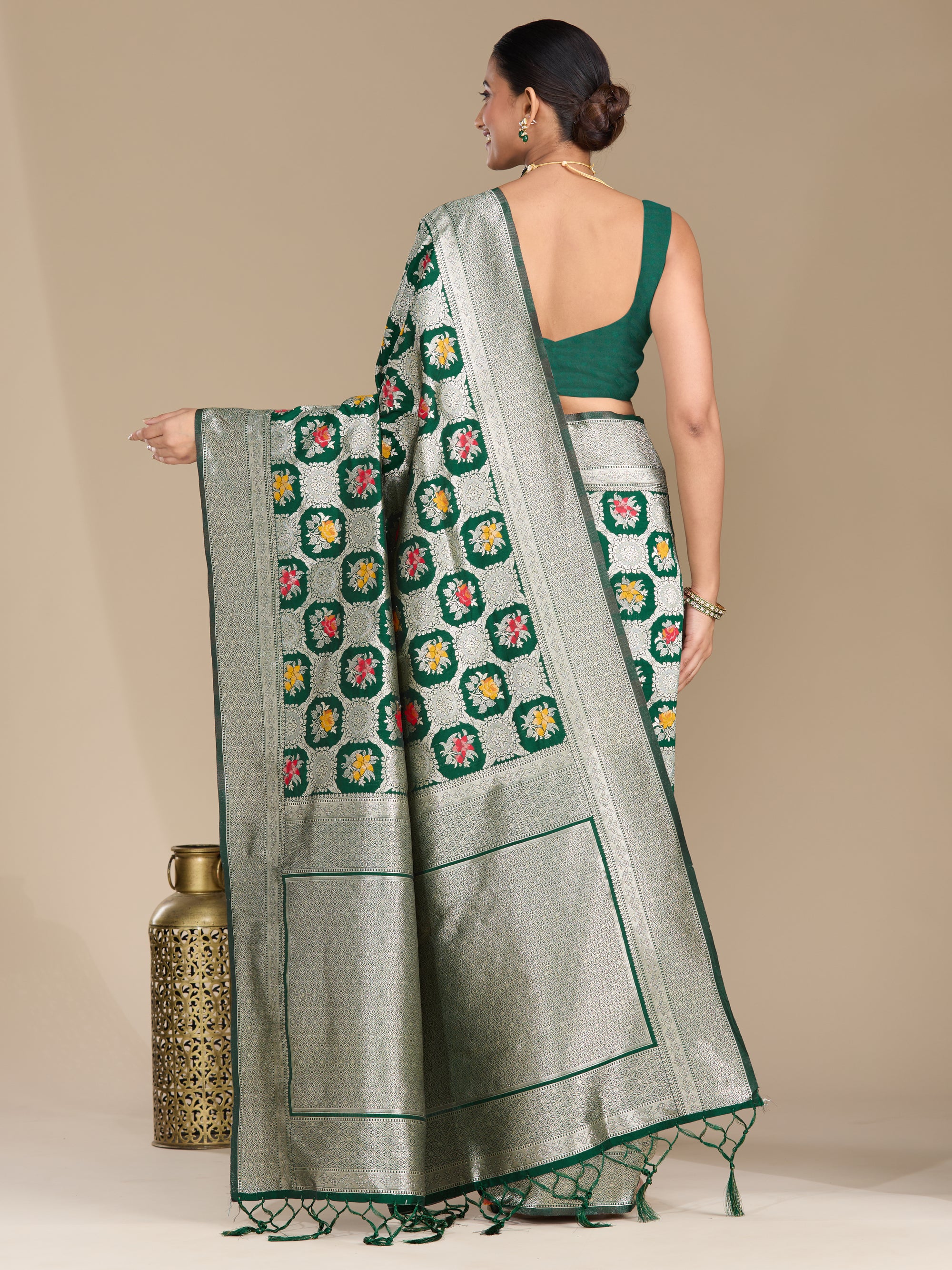 Vamika - Emerald Green