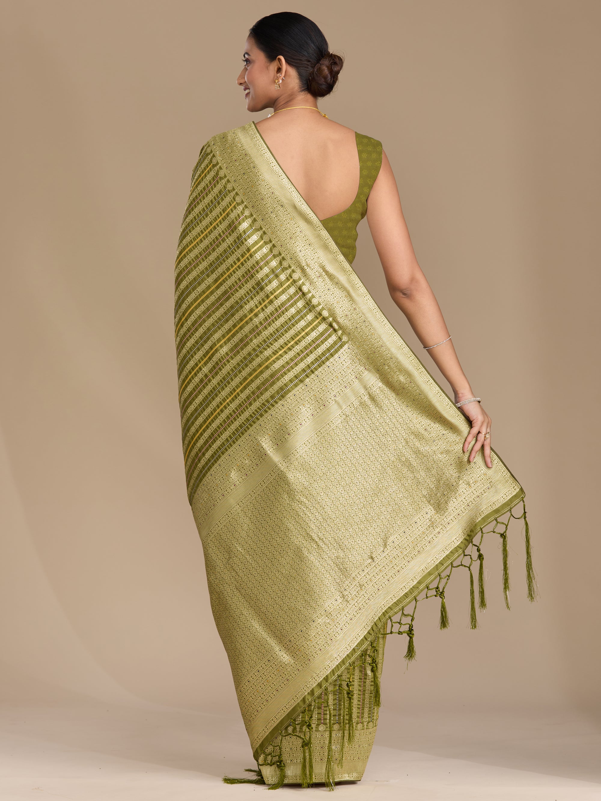 Anandita - Mehendi Green