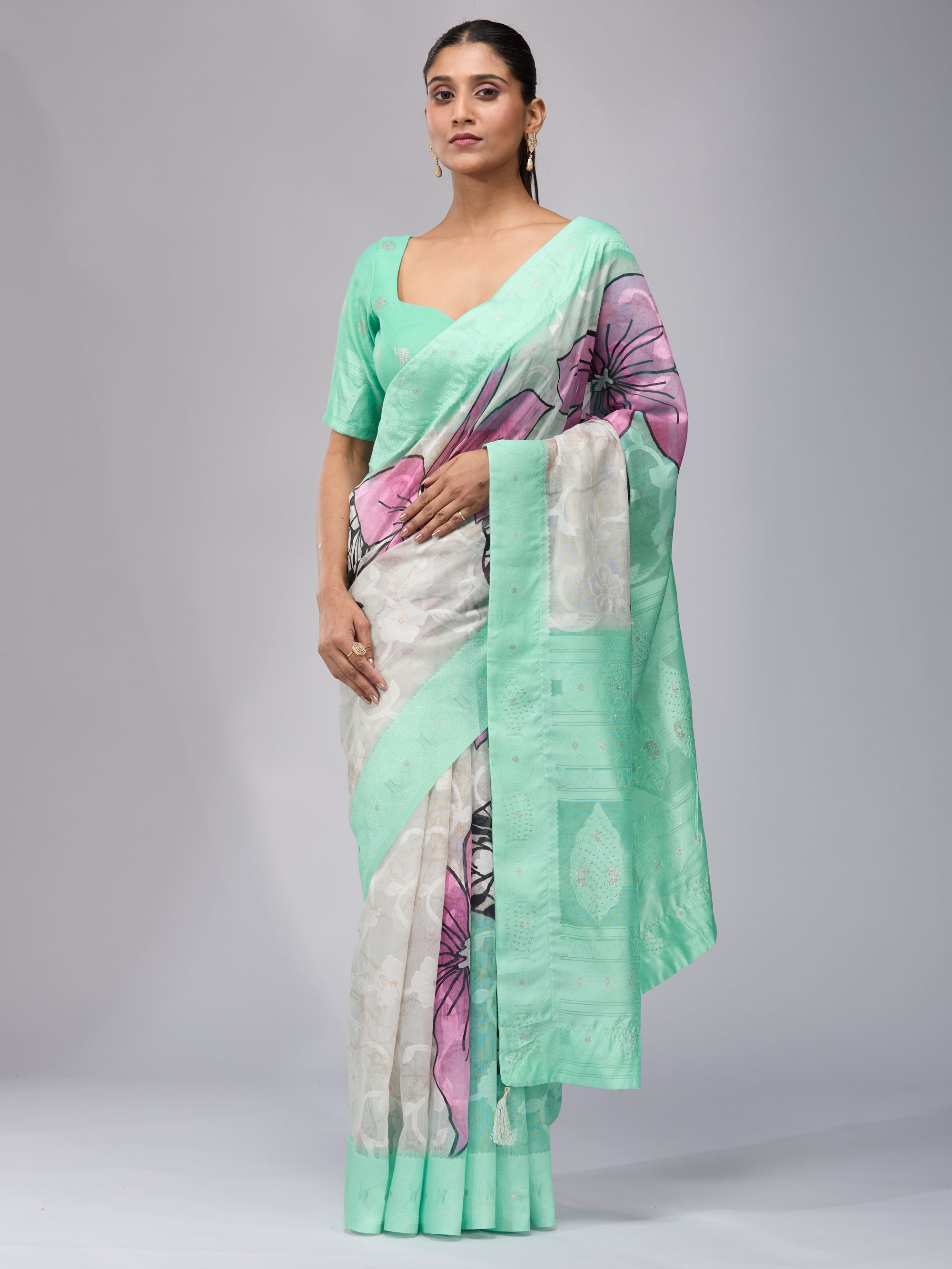 Bahaara - Beige & Green