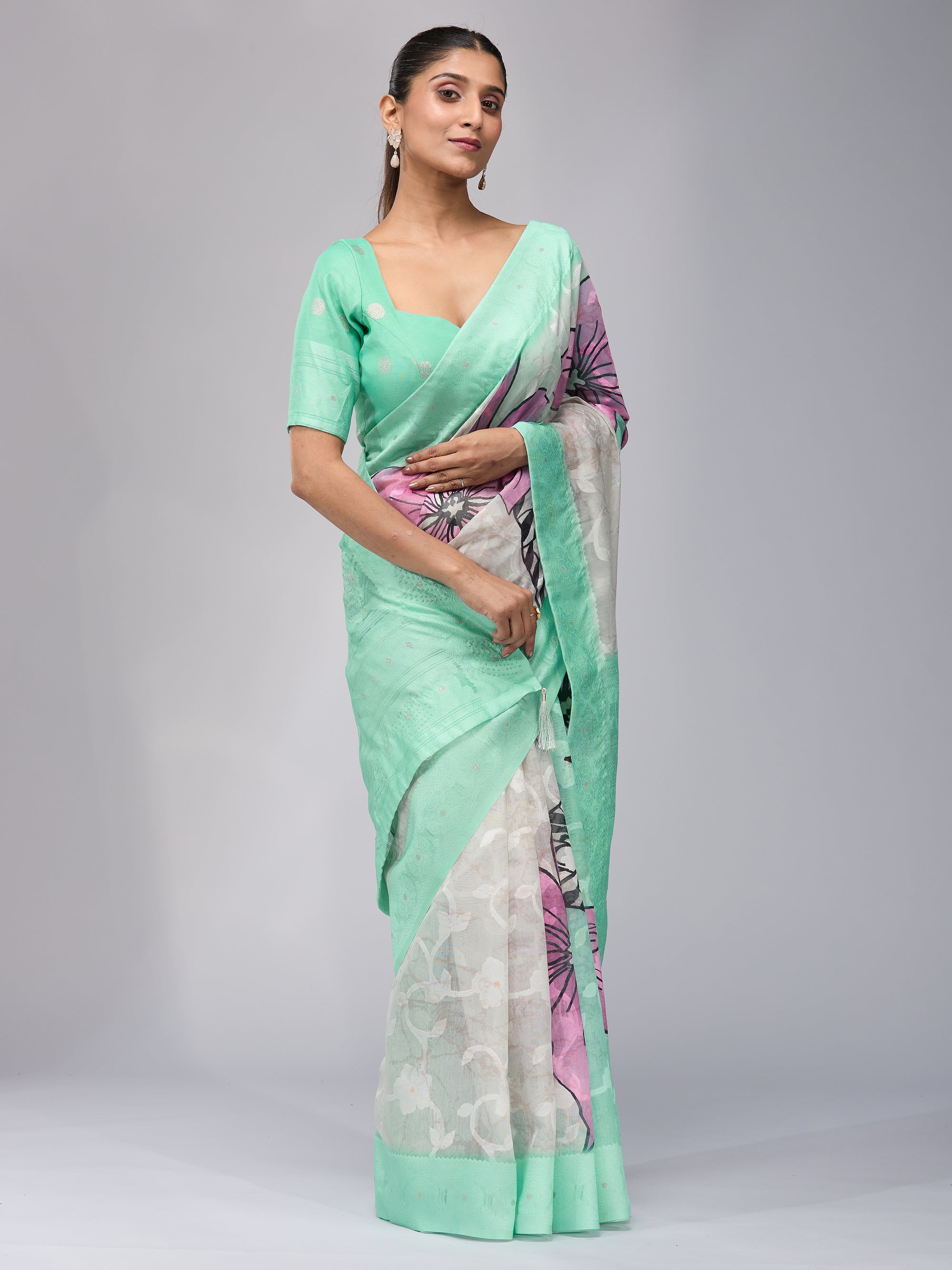 Bahaara - Beige & Green