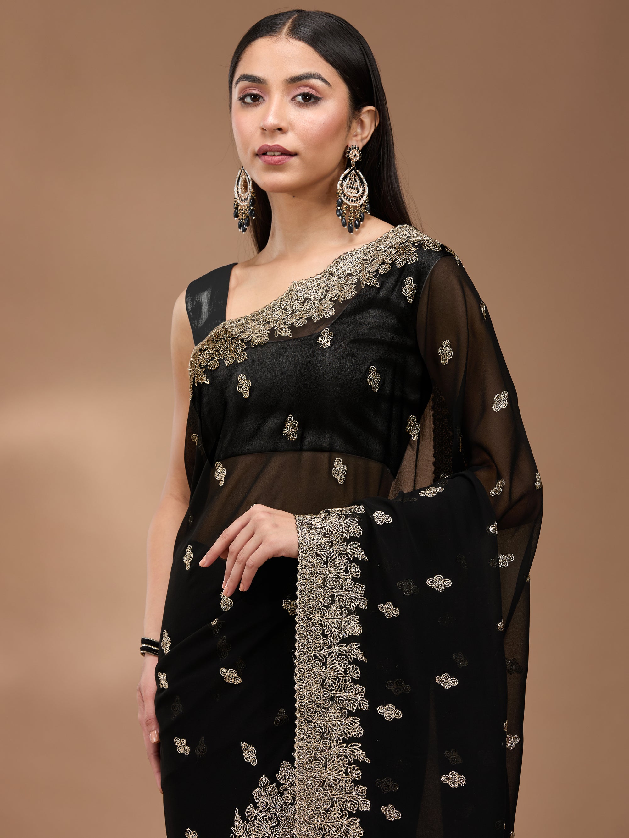Ashika - Black