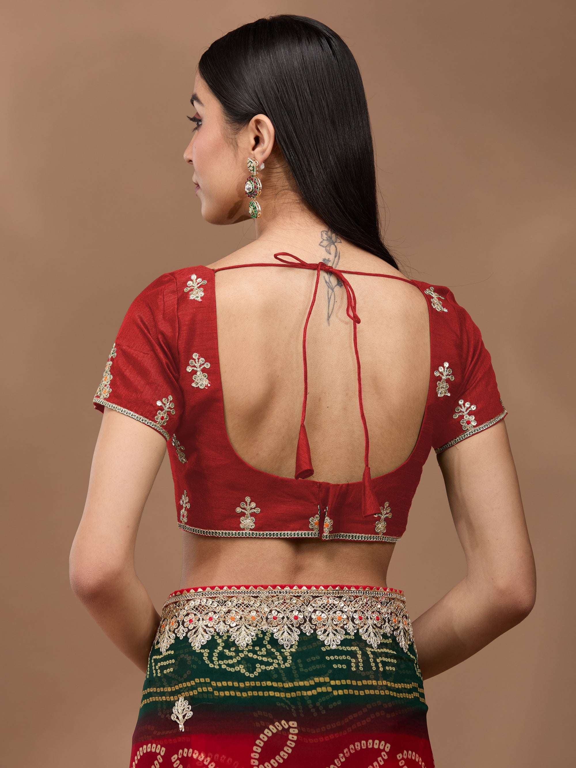Regal Radiance - Red & Green
