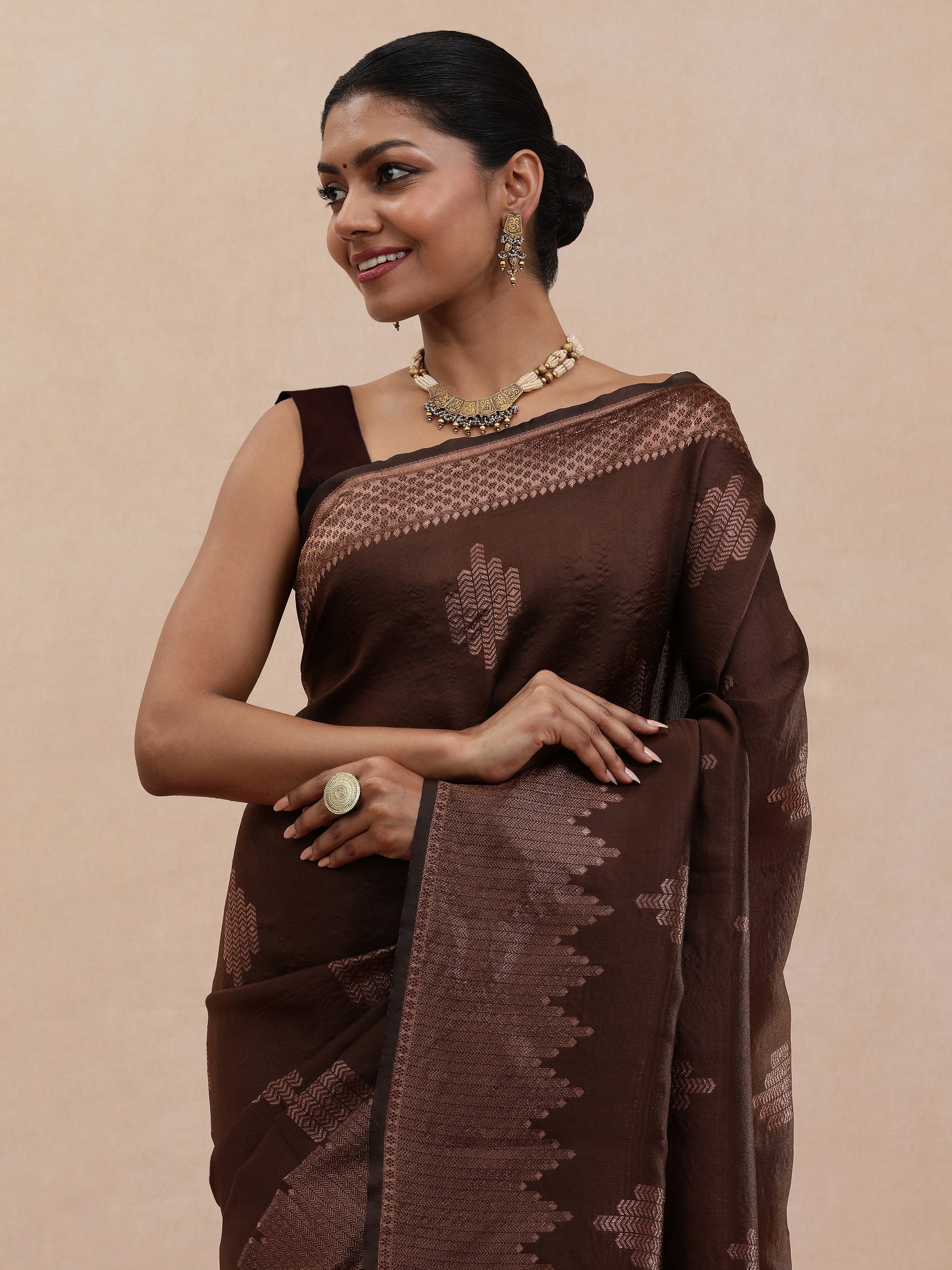 Avani - Wood Brown