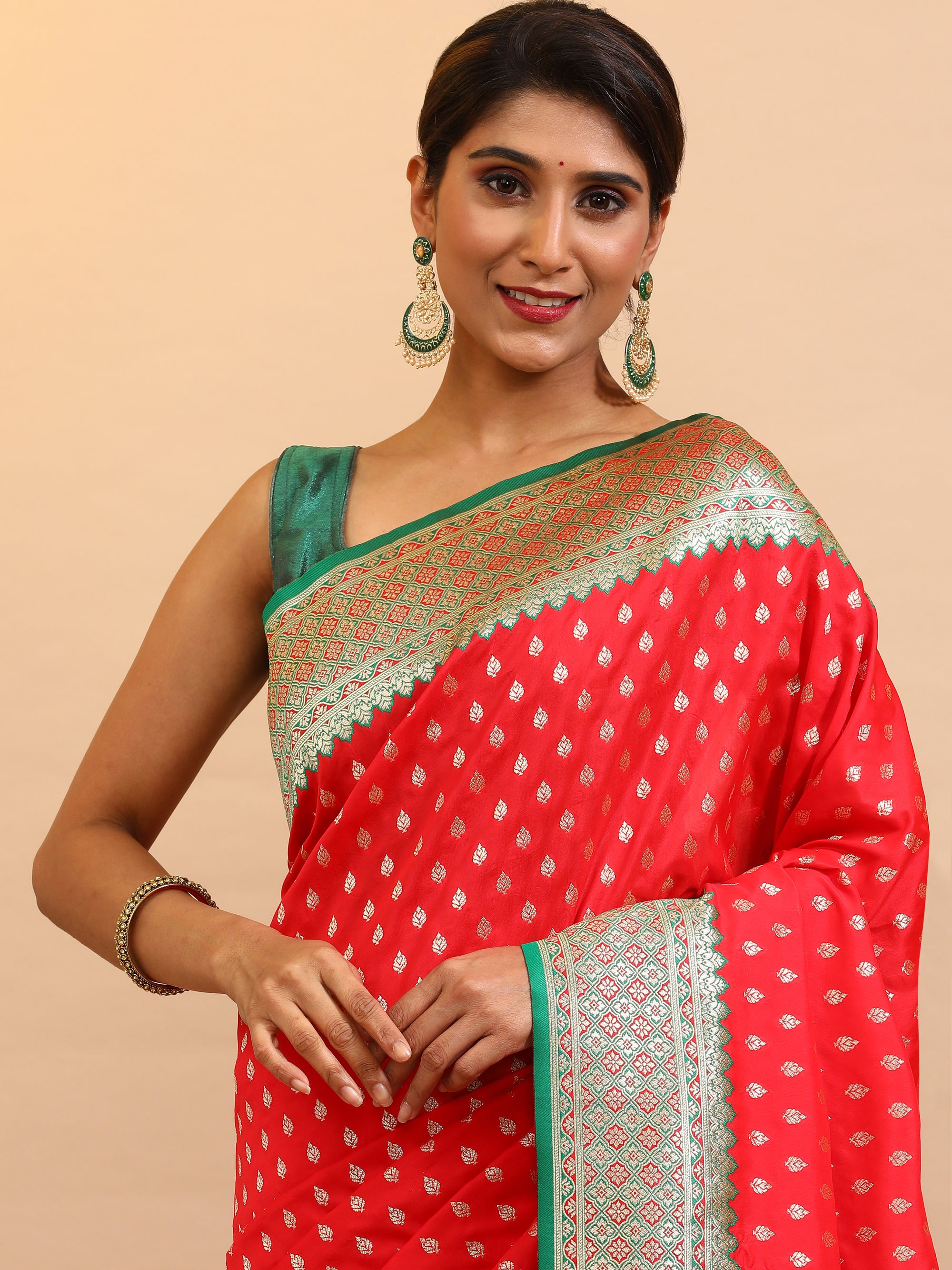 Aarzoo - Red