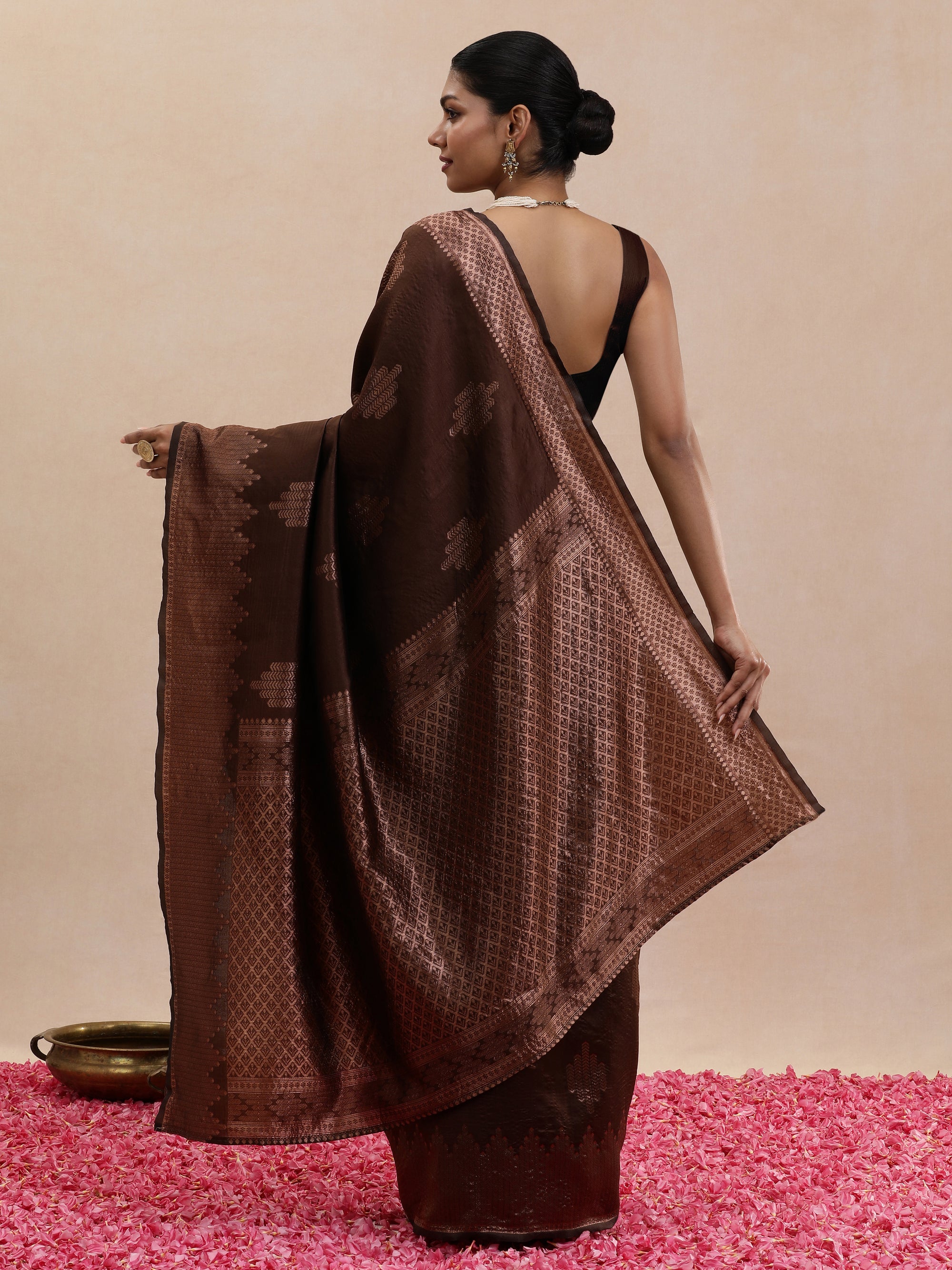 Avani - Wood Brown
