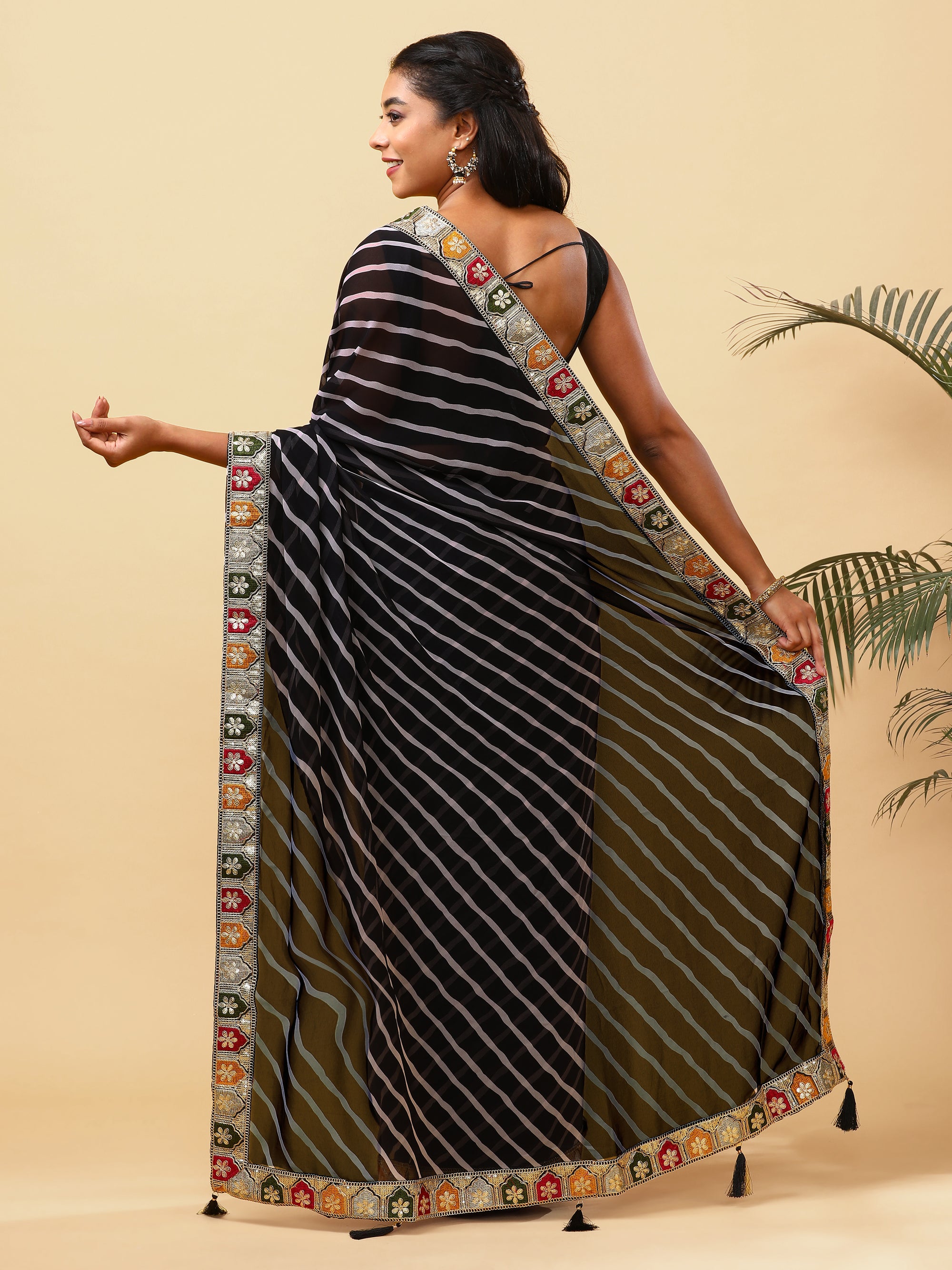Leher - Black