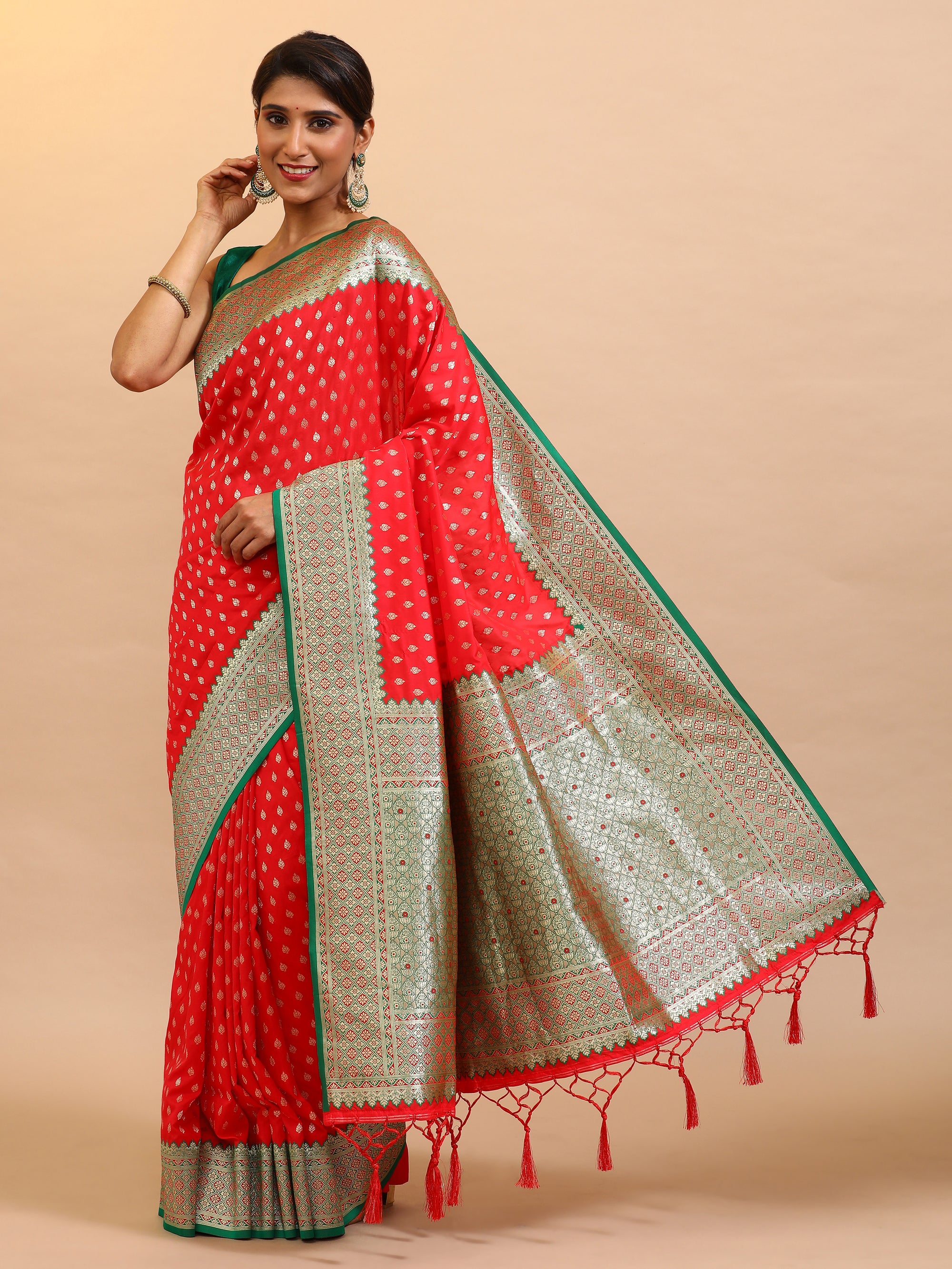Aarzoo - Red