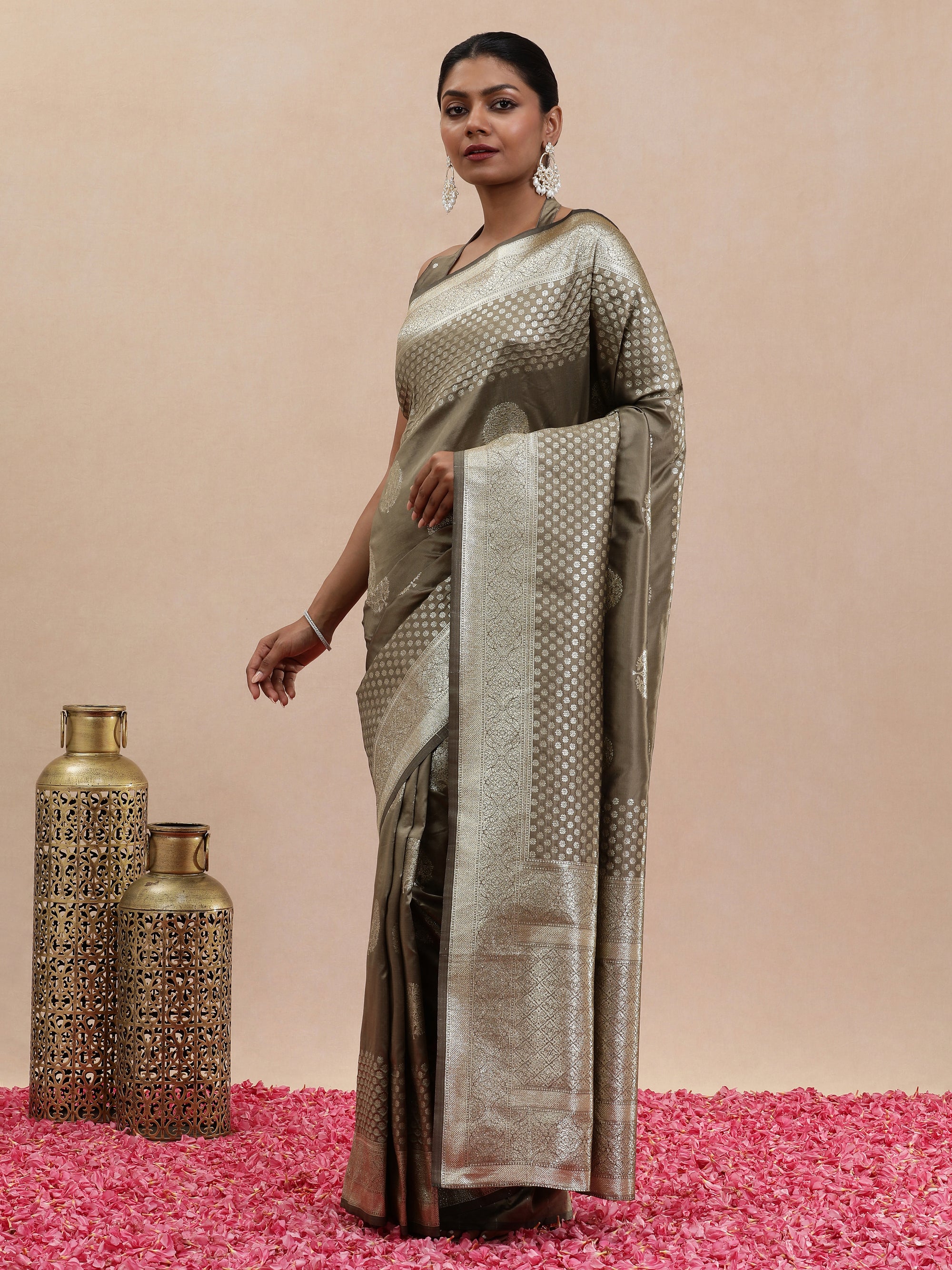 Taruh - Antique Gold
