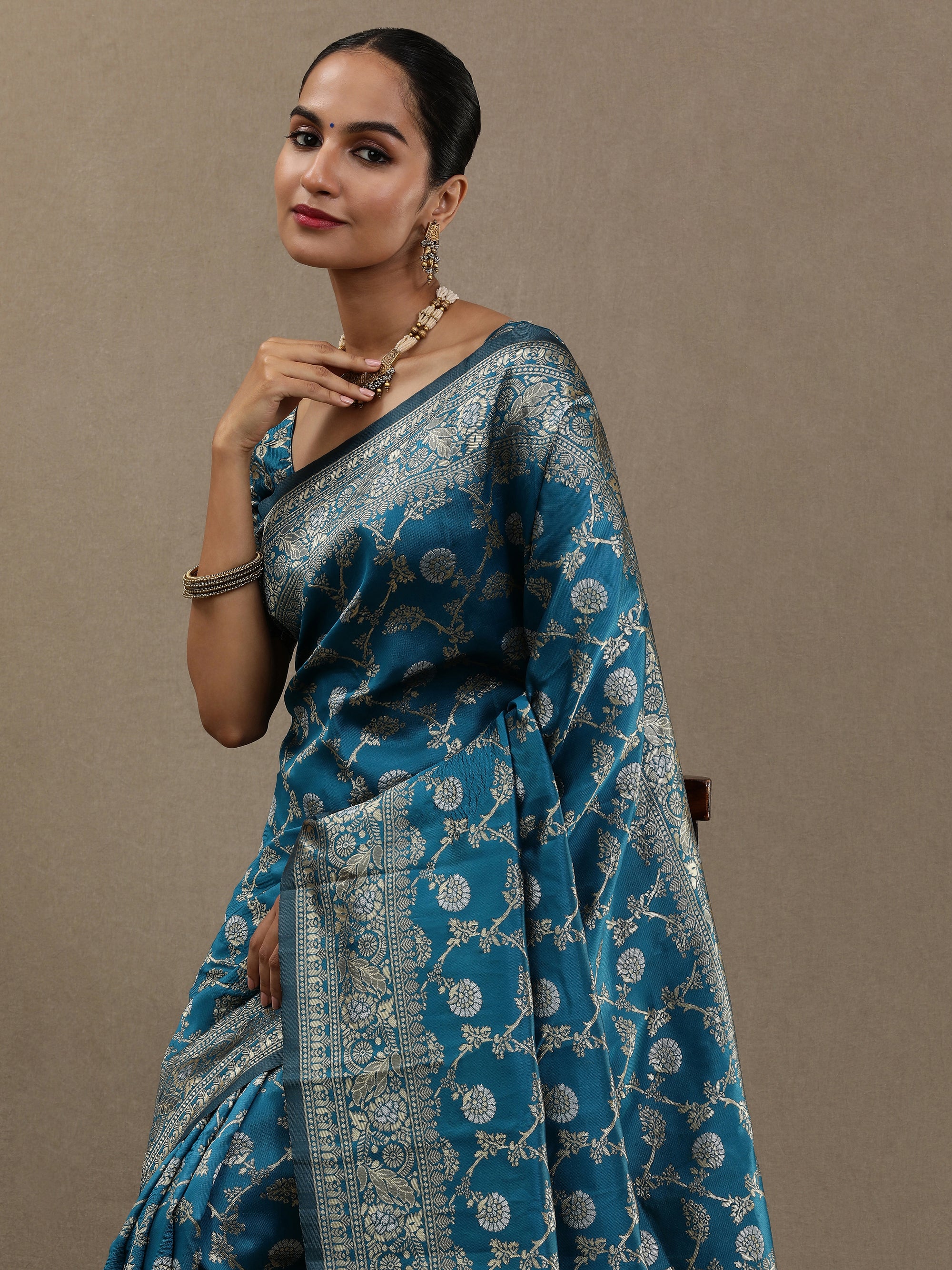 Lata - Sapphire Blue