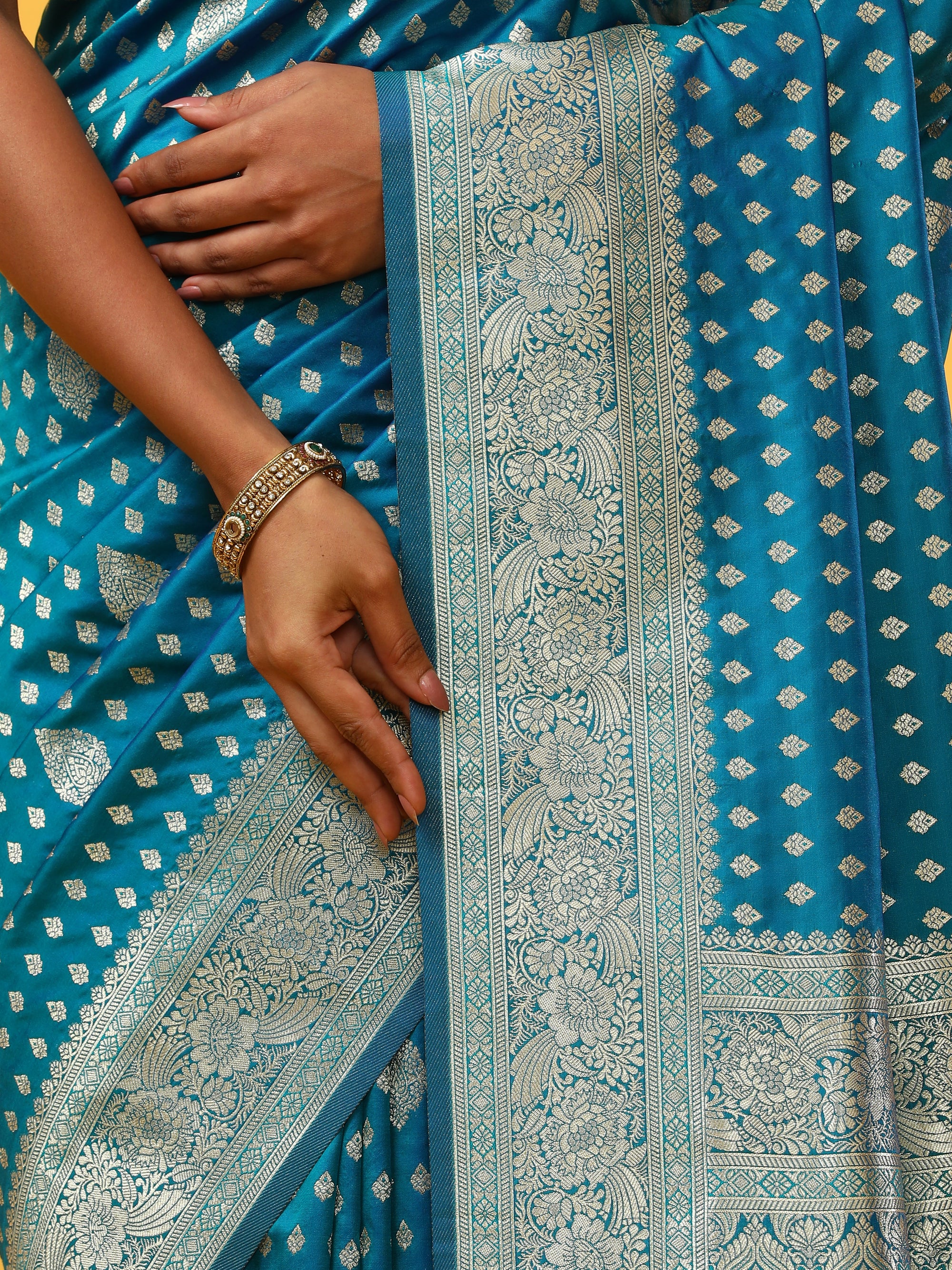 Aparajita - Feroze