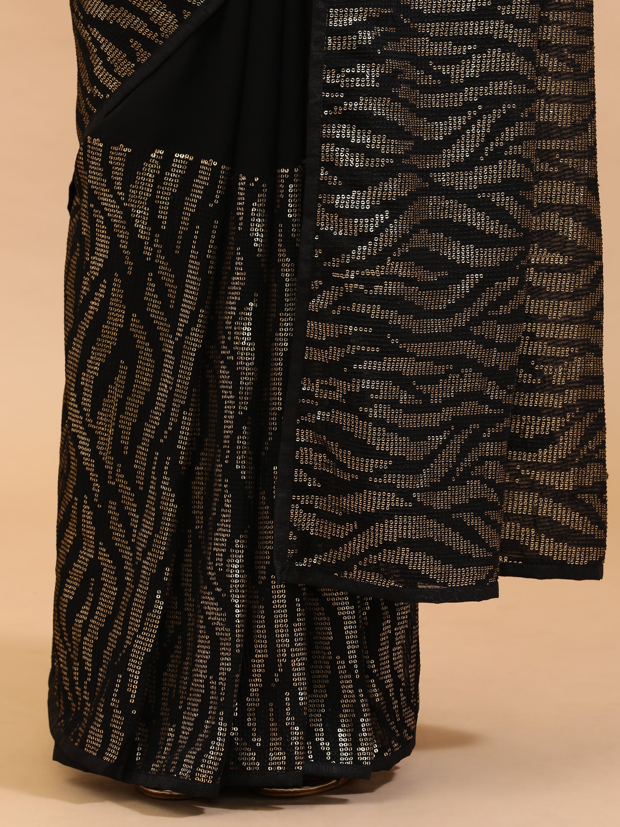 Cascading Waves - Black