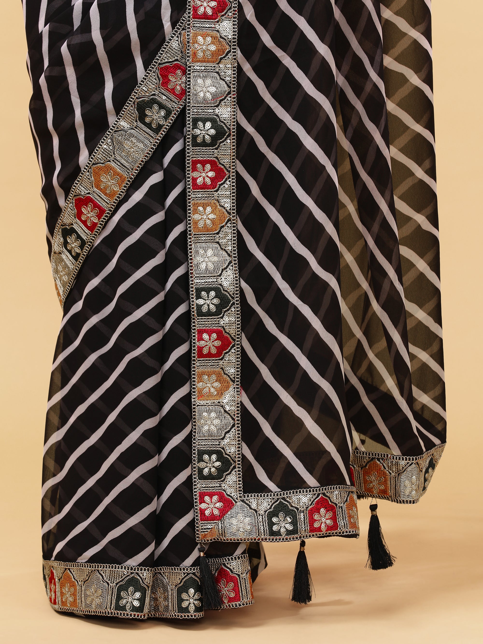 Leher - Black