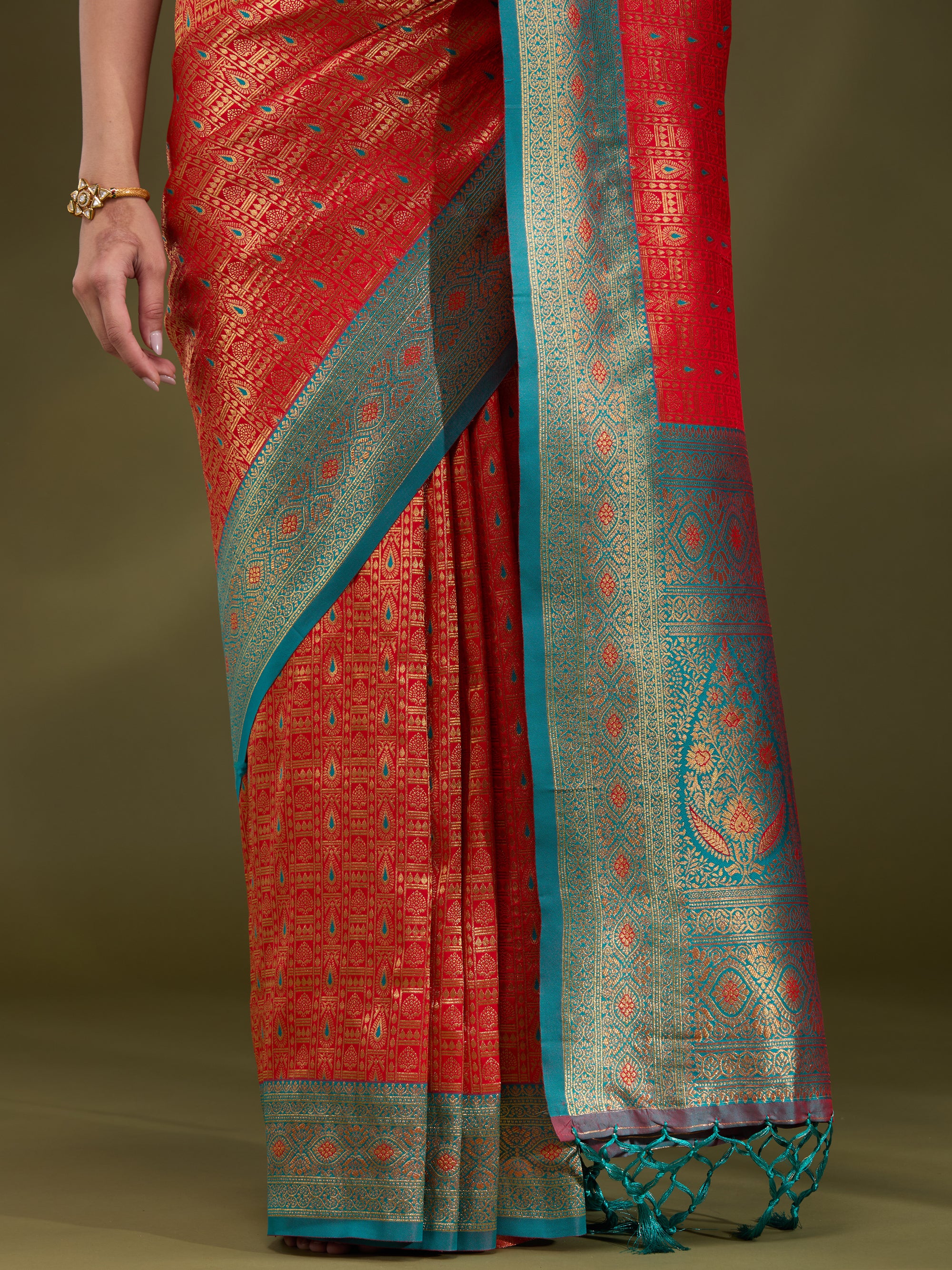 Mridula - Red &amp; Firozi