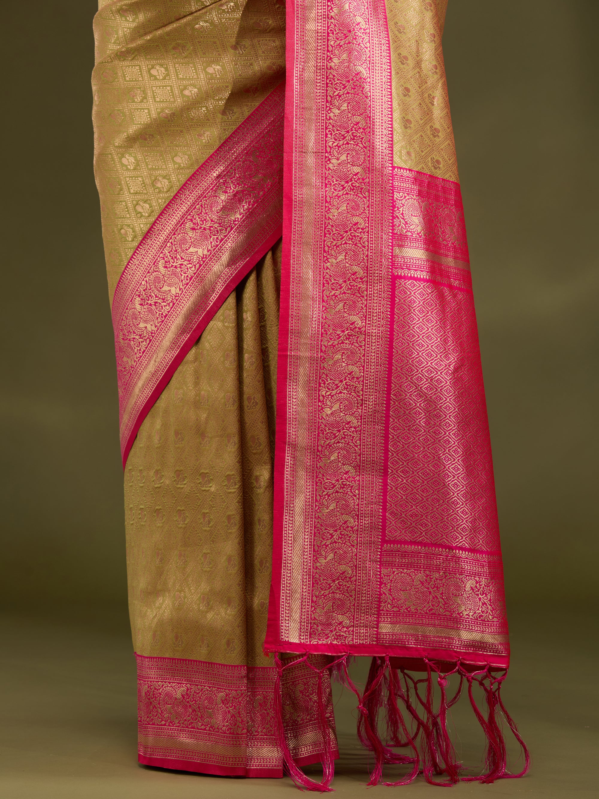 Harini - Mehendi Green &amp; Pink