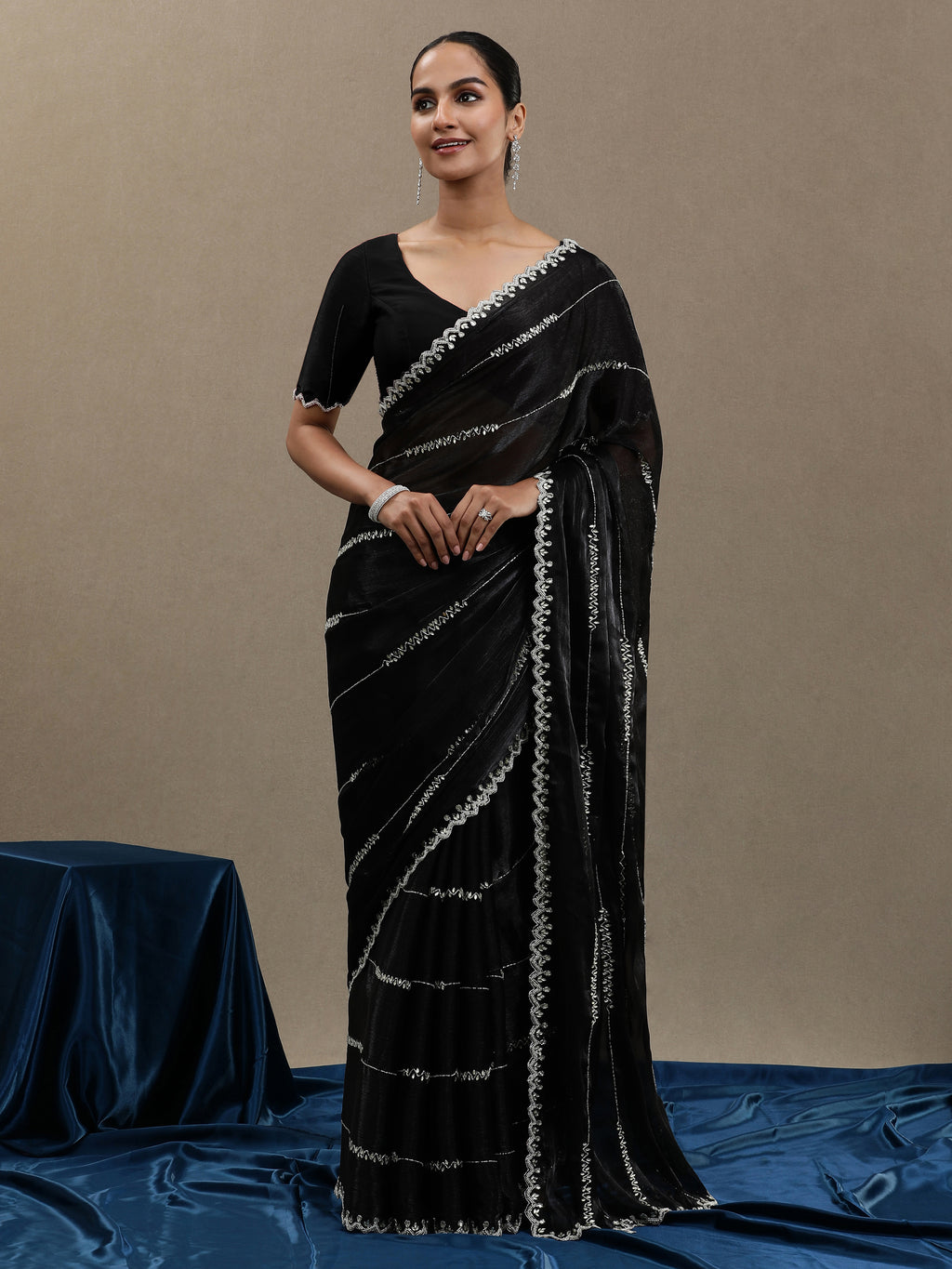 Buy Elegant River Valley Black Saree – Navera Sarees