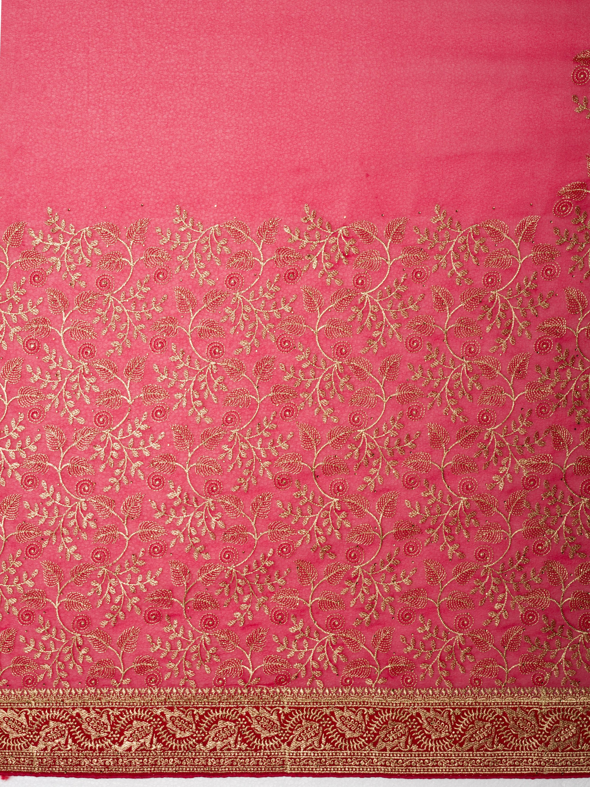 Vaanya - Red