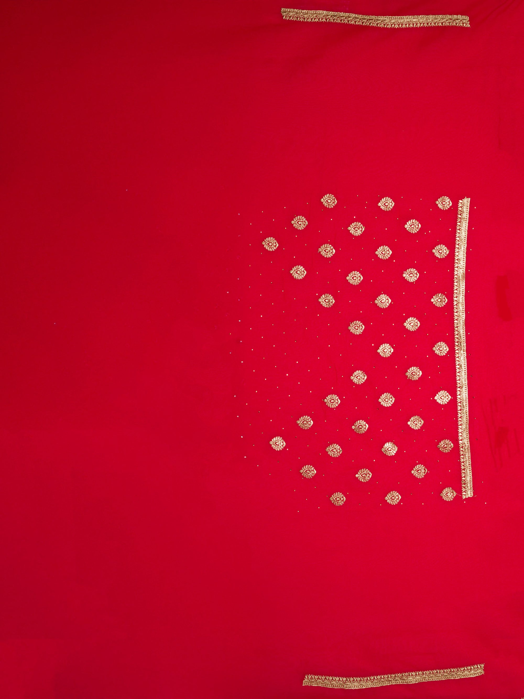 Vaanya - Red
